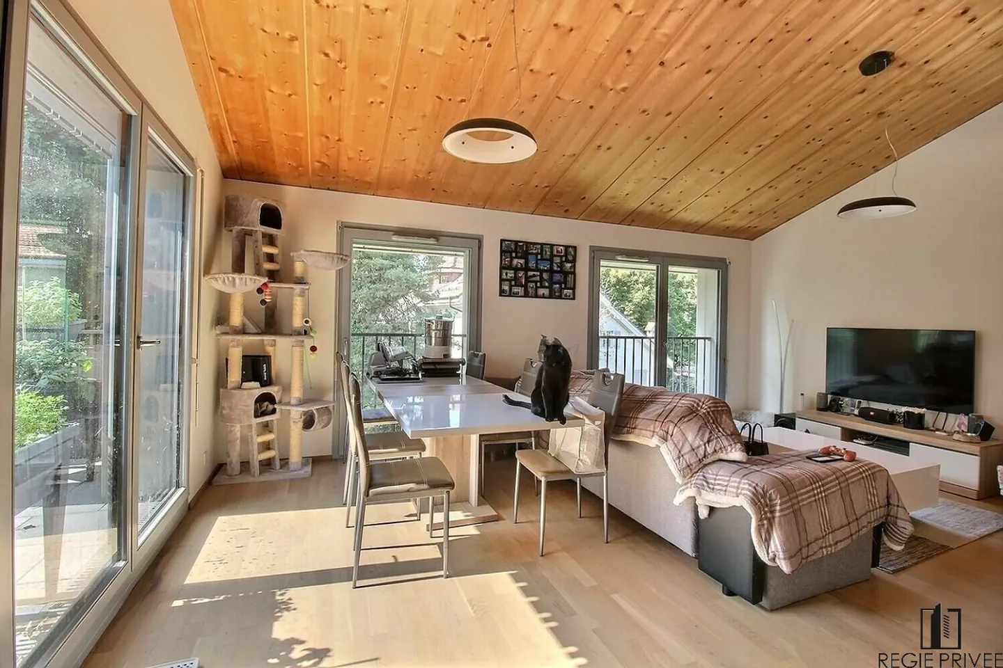 Appartement à vendre - Photo 3 sur 8