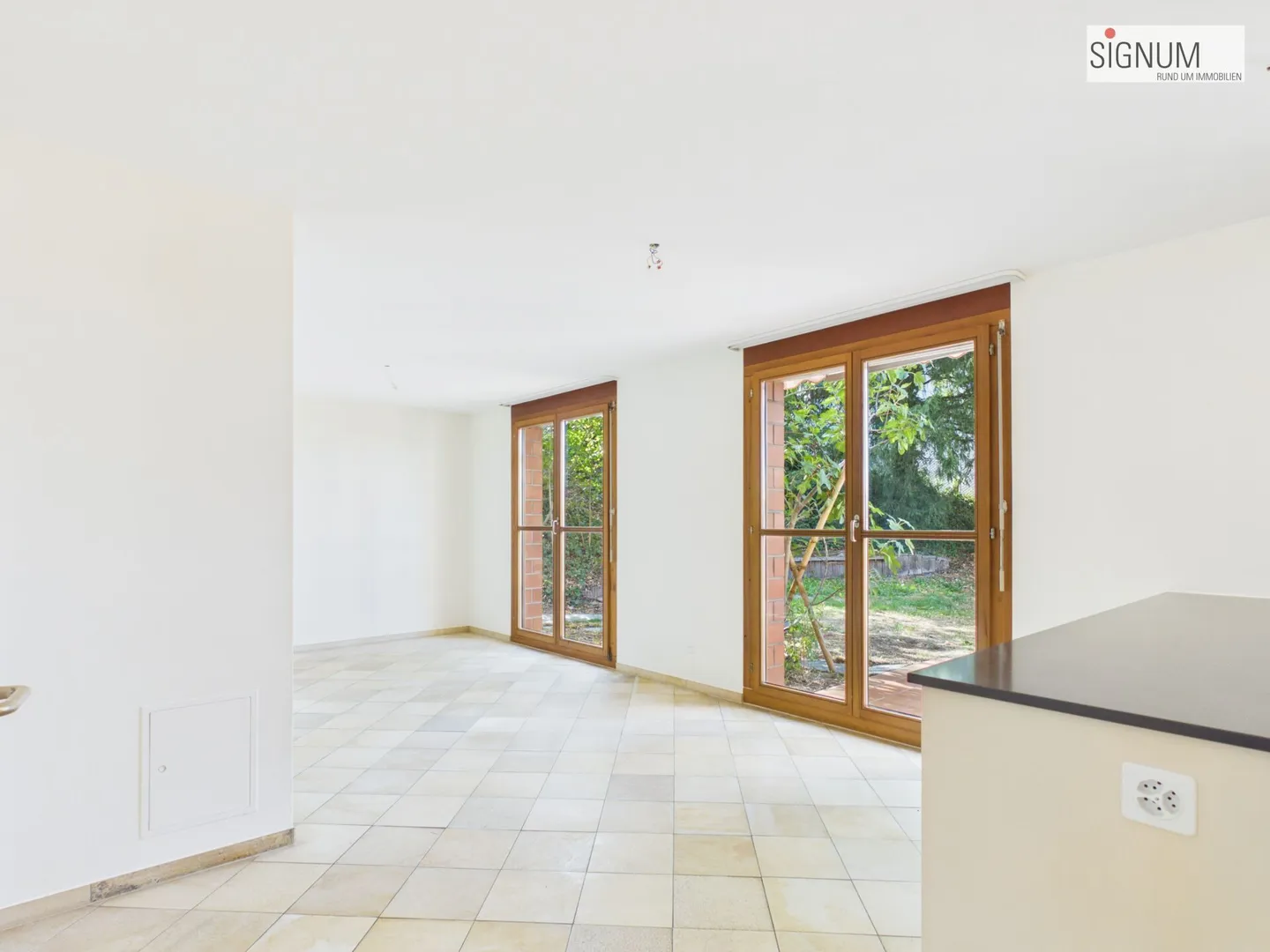 Maison individuelle rénovée et familiale avec jardin à Binningen - Photo 6 sur 18