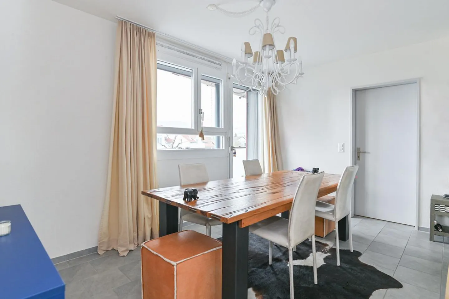 Condominio ben tenuto in posizione centrale con due balconi - Foto 5 di 10