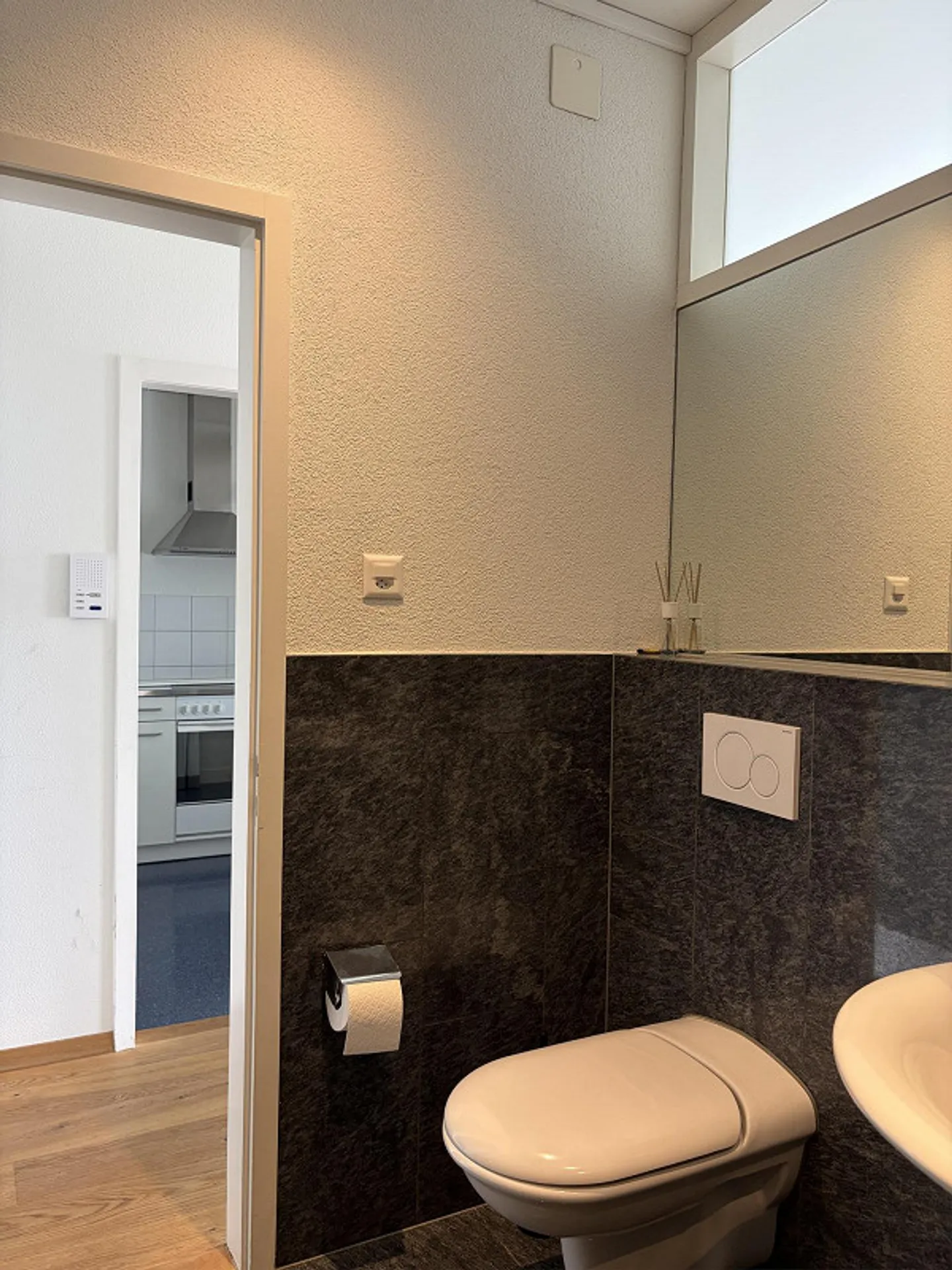Wohnung mit Seesicht in Zug - Foto 10 von 13