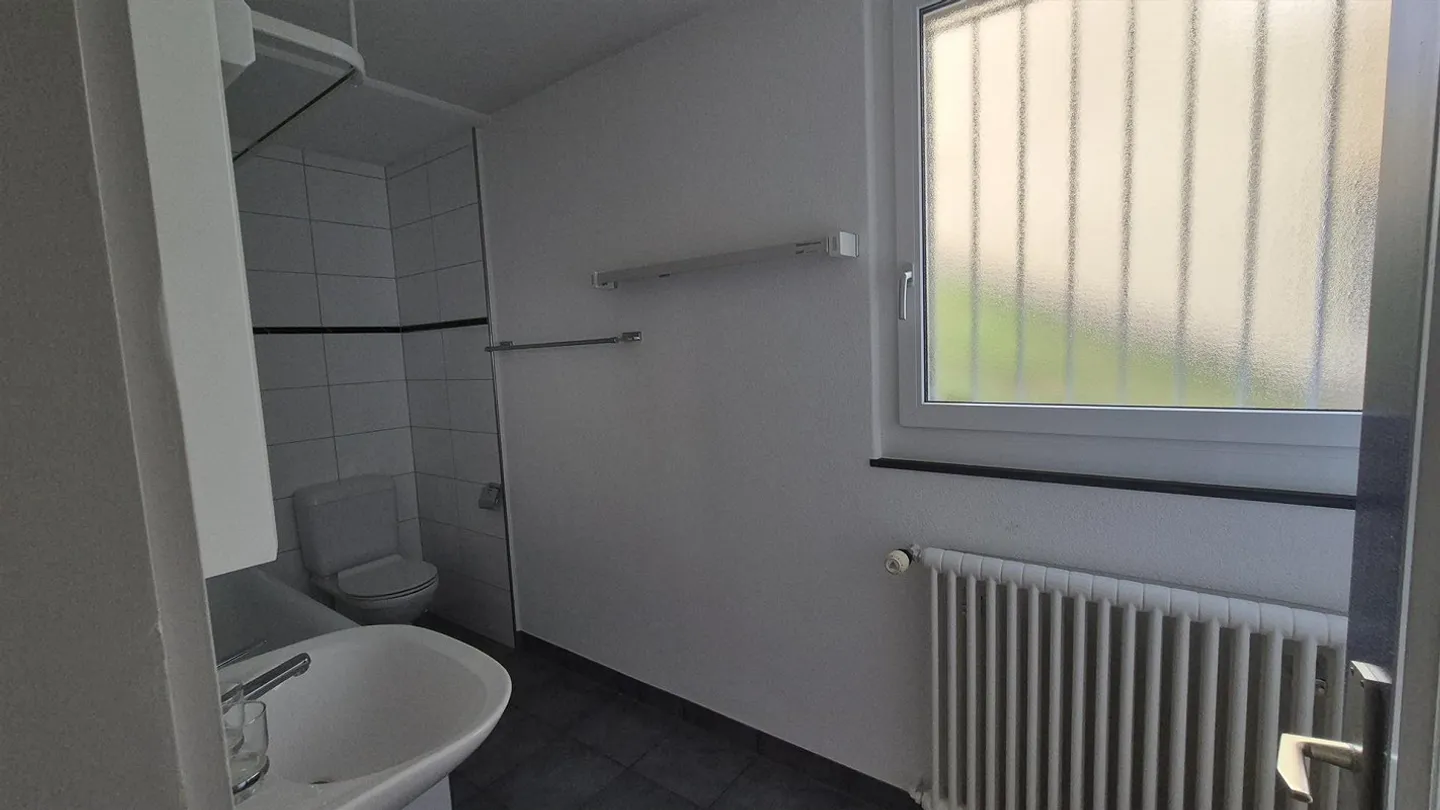 Gepflegte Wohnung mit Balkon - Foto 7 von 8