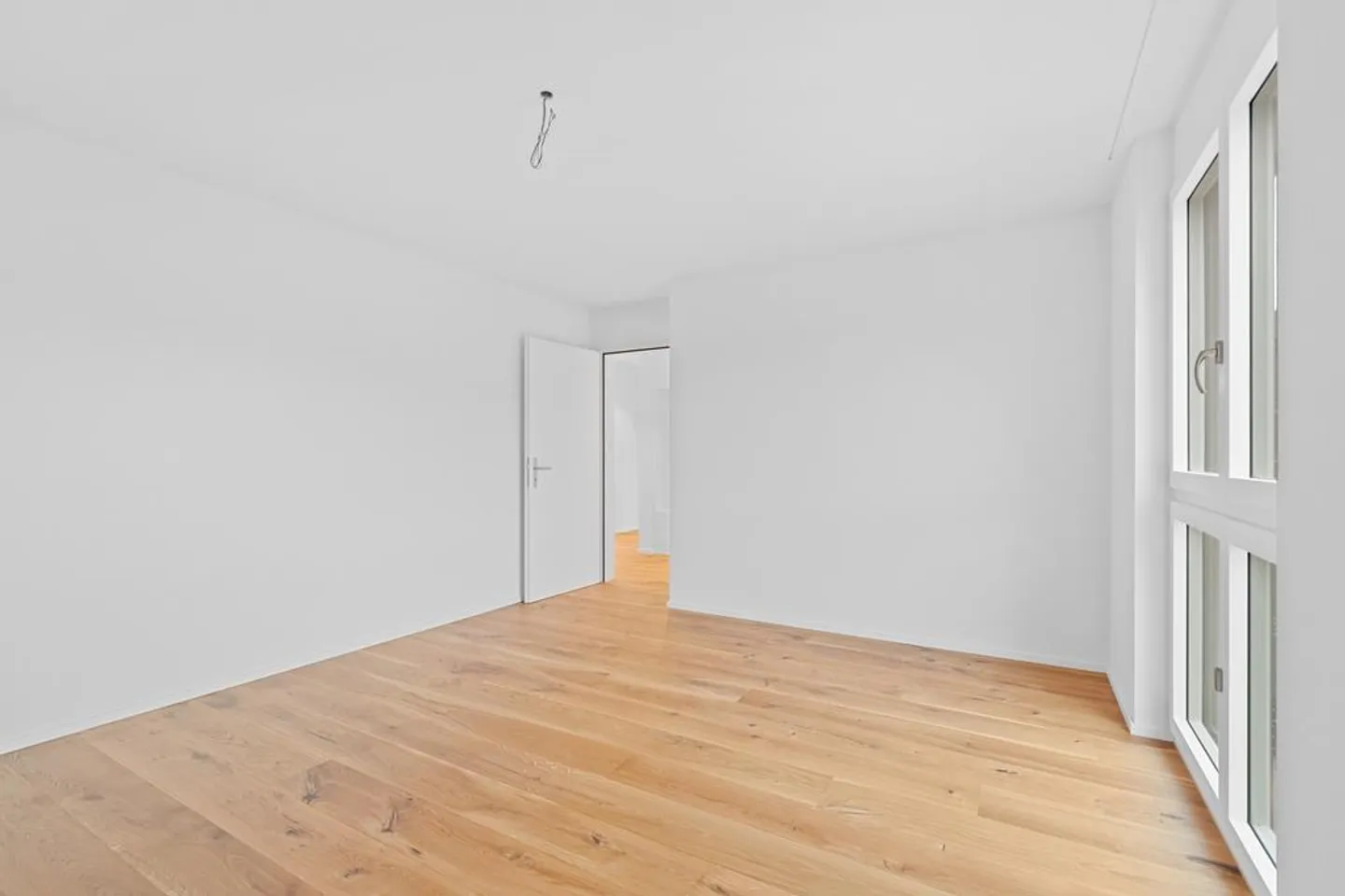 Appartement lumineux de 2.5 pièces avec balcon - Photo 7 sur 7