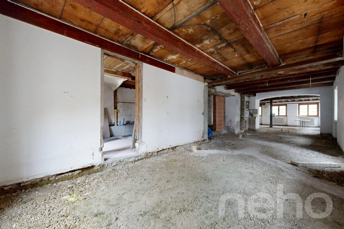 Opportunité d'investissement : Immeuble - Photo 4 sur 12