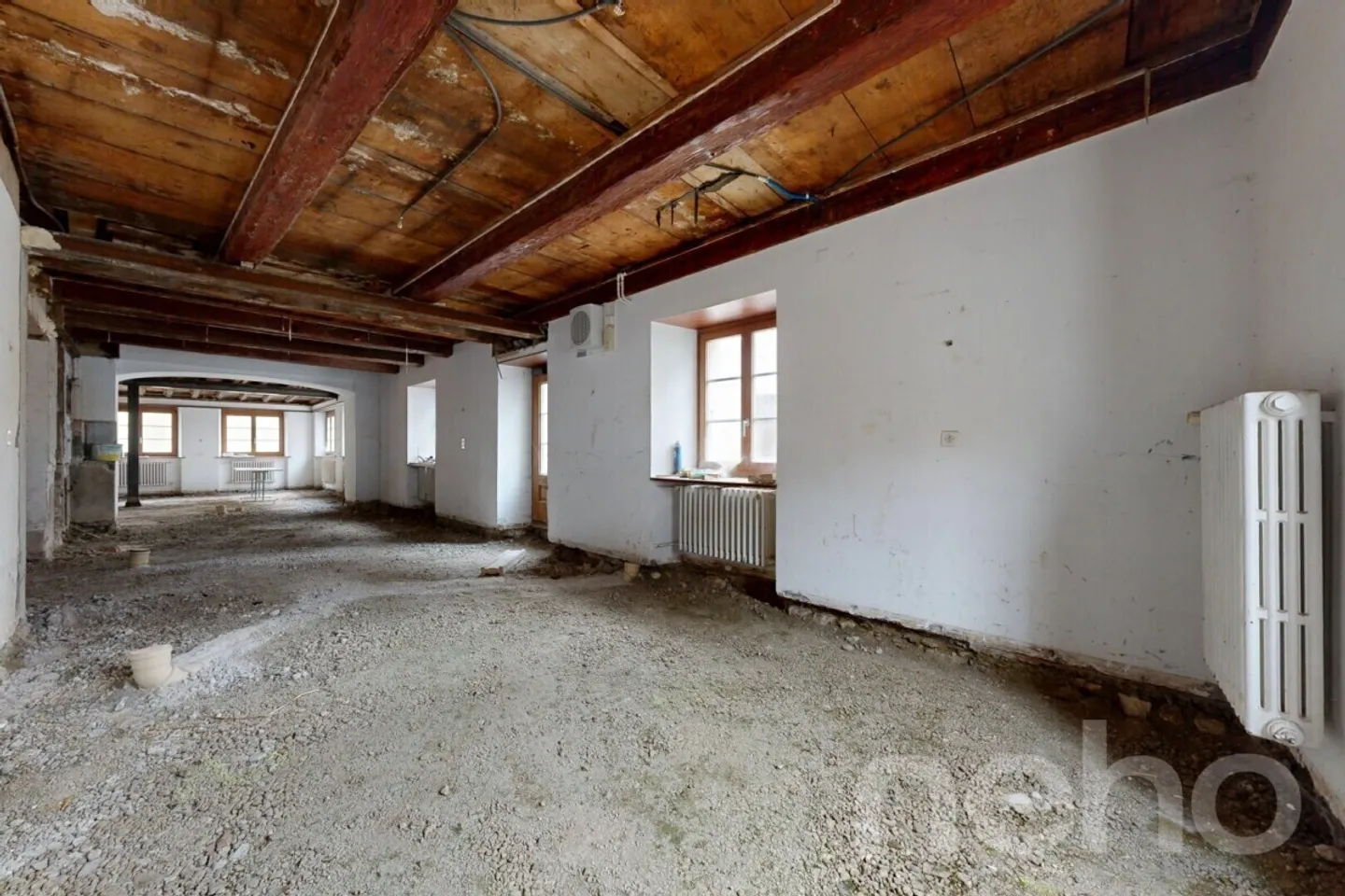 Opportunité d'investissement : Immeuble - Photo 3 sur 12