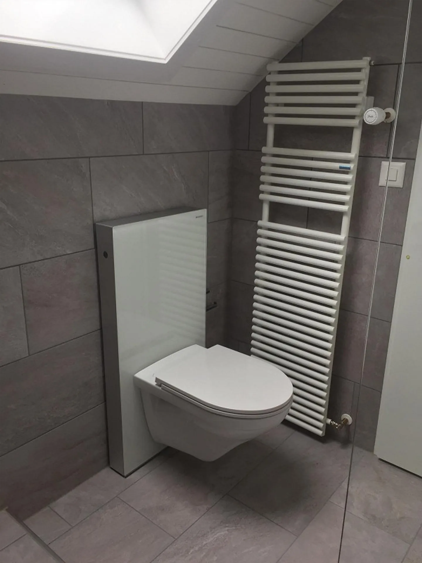 Charmante 4.5 Zimmer Attique - Foto 8 von 11