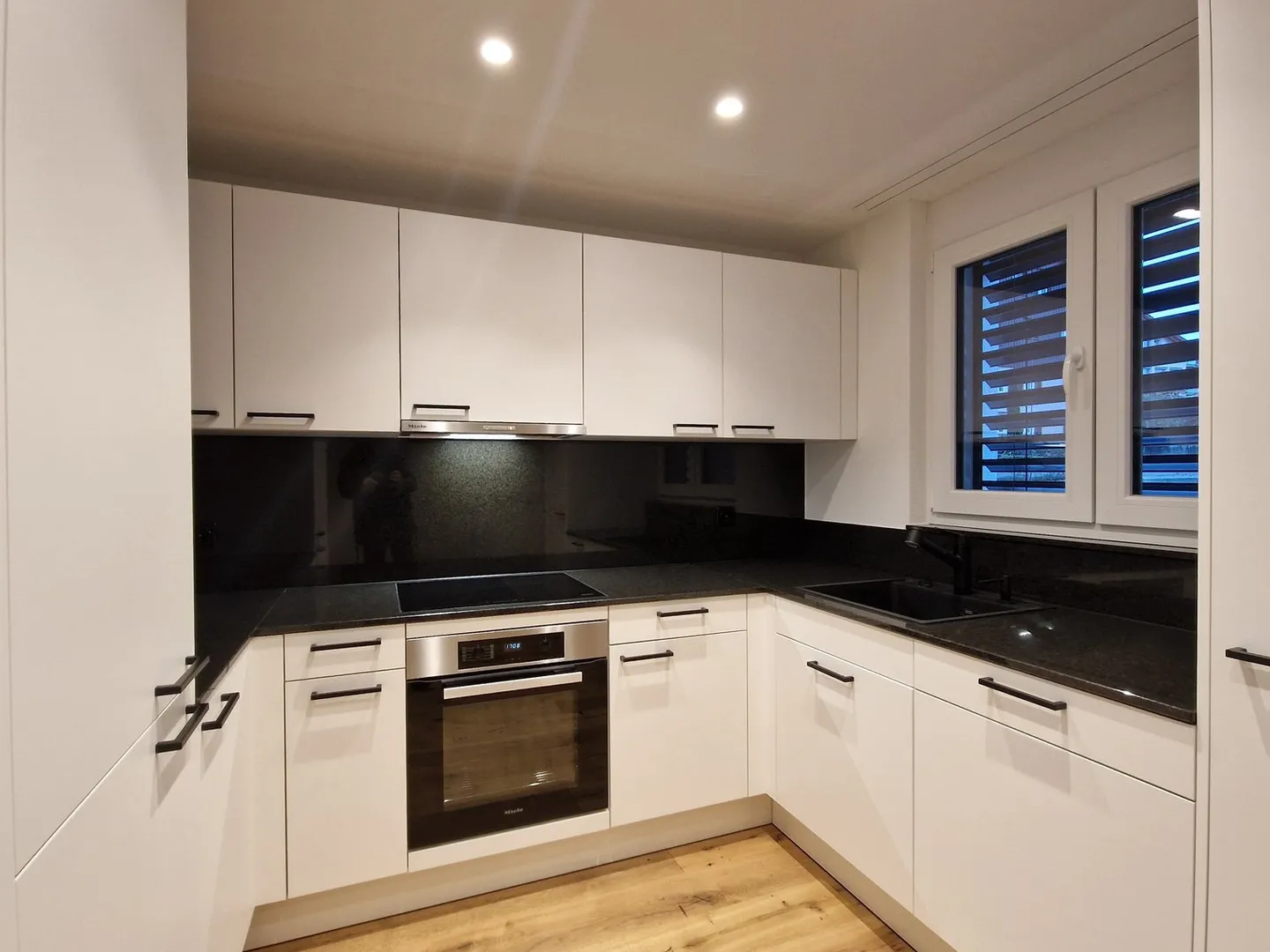 Modern Semi-Detached House with Garden in Untereggen - Photo 6 of 10