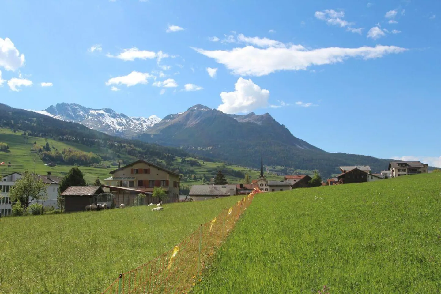 Grande lotto edificabile a Savognin - Foto 2 di 7