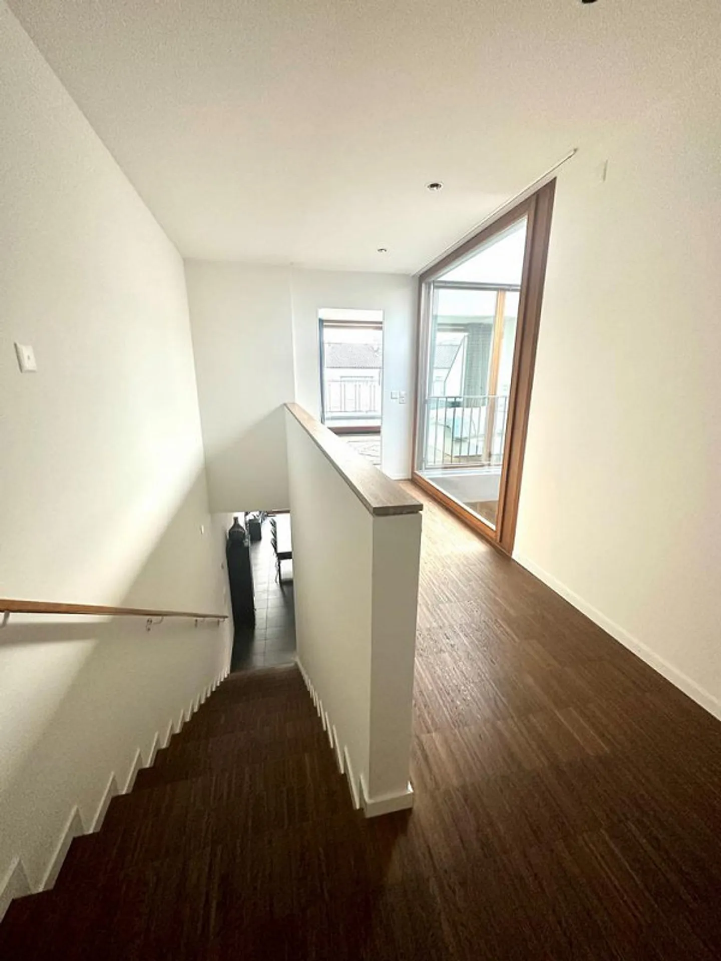 Appartamento duplex attraente di 3 stanze in centro da affittare - Foto 10 di 11