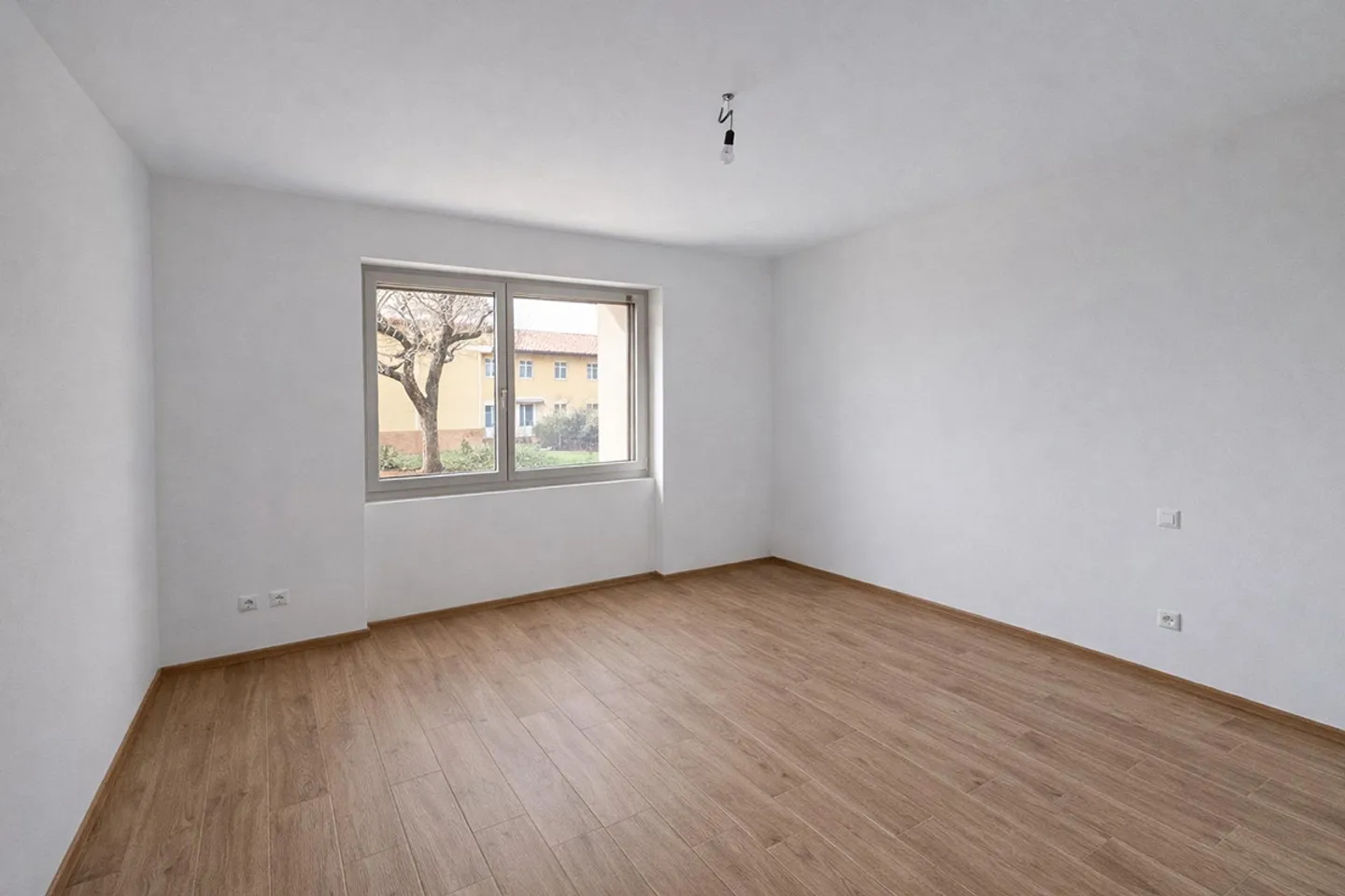 Appartamento con vista lago - Foto 3 di 6