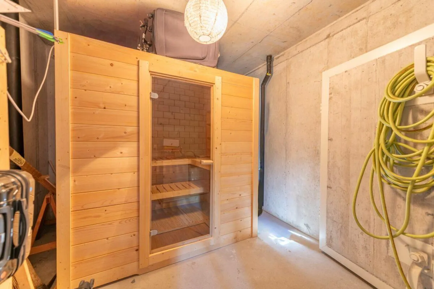 Idylle pure : Maison de rêve spacieuse avec vue et architecture particulière - Photo 14 sur 25