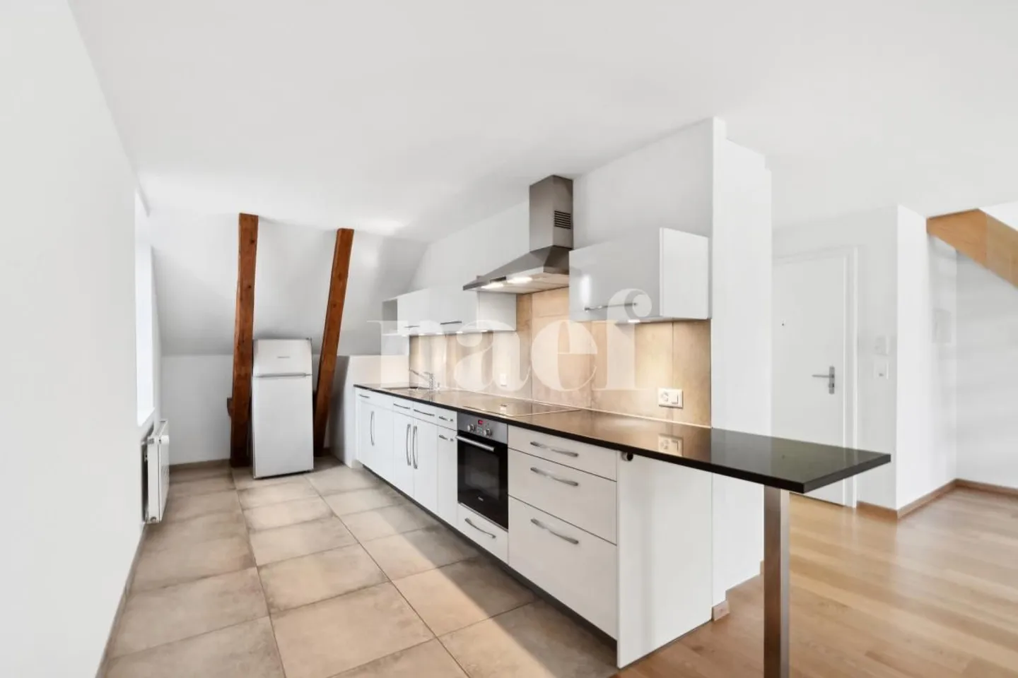 Duplex in the Heart of the Village of Colombier - Photo 4 of 7