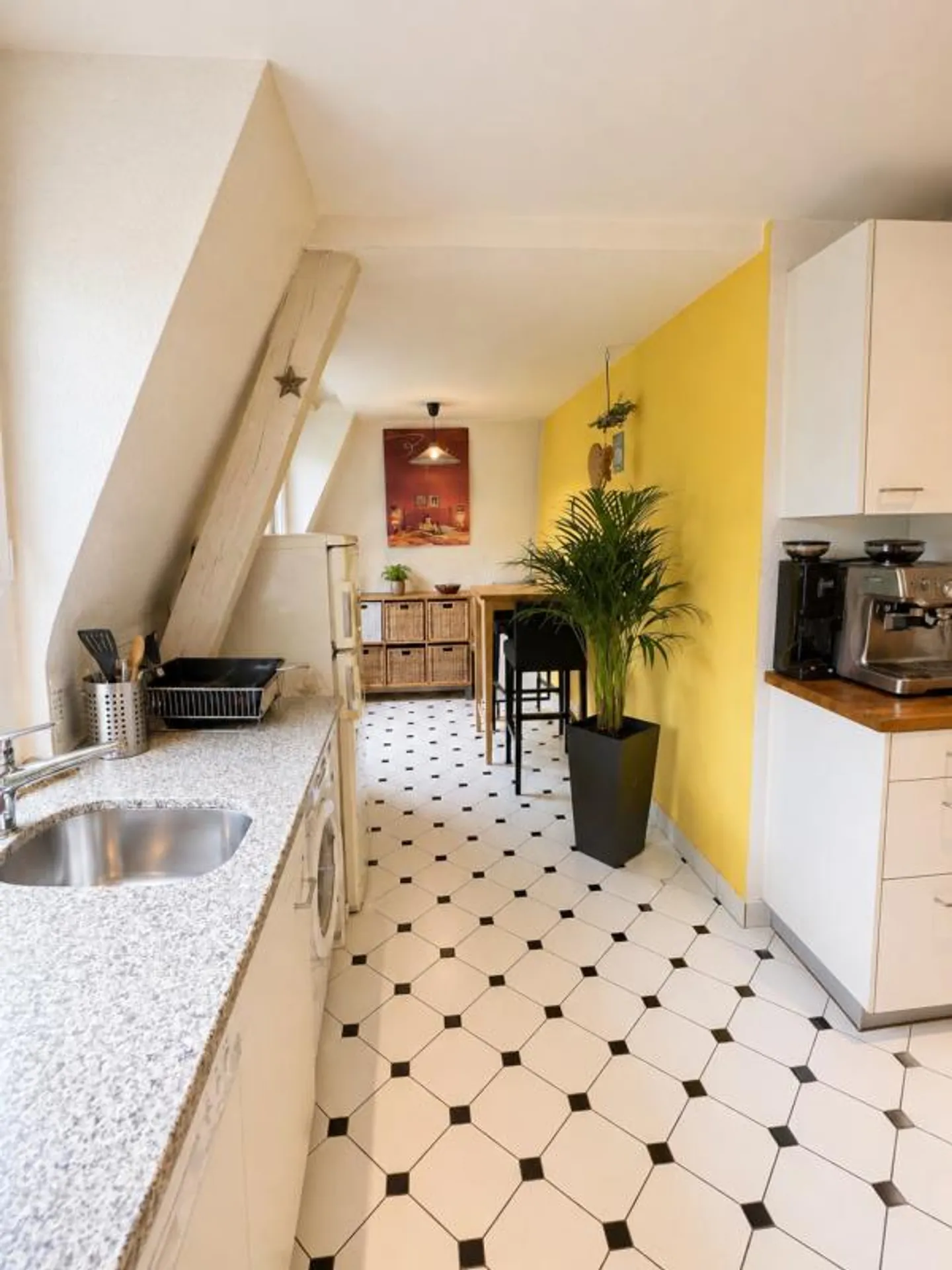 Cerchiamo nuovi inquilini per un appartamento di 4 stanze a Länggass? - Foto 3 di 8