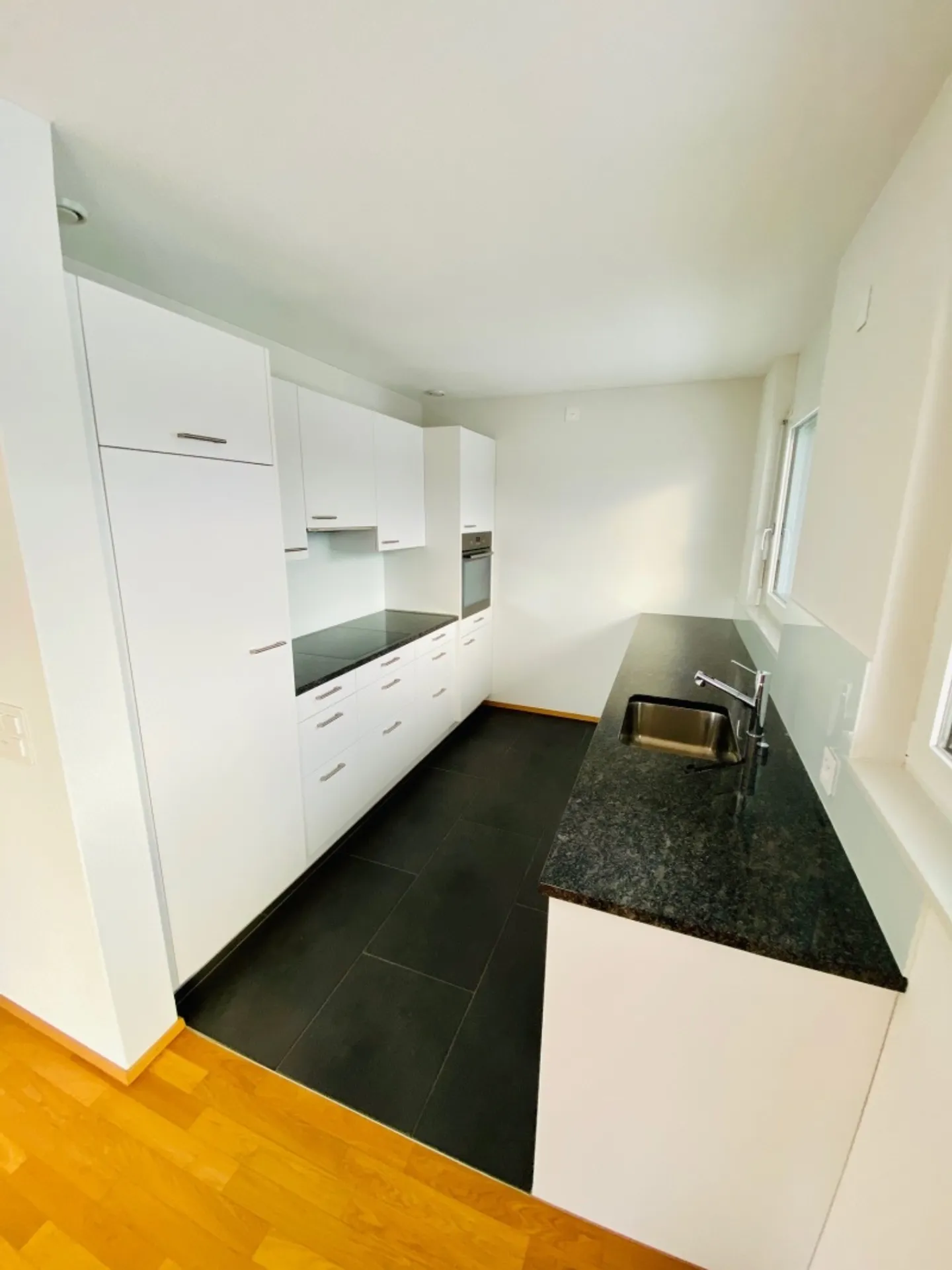 Appartement penthouse exclusif avec vue - Photo 2 sur 8