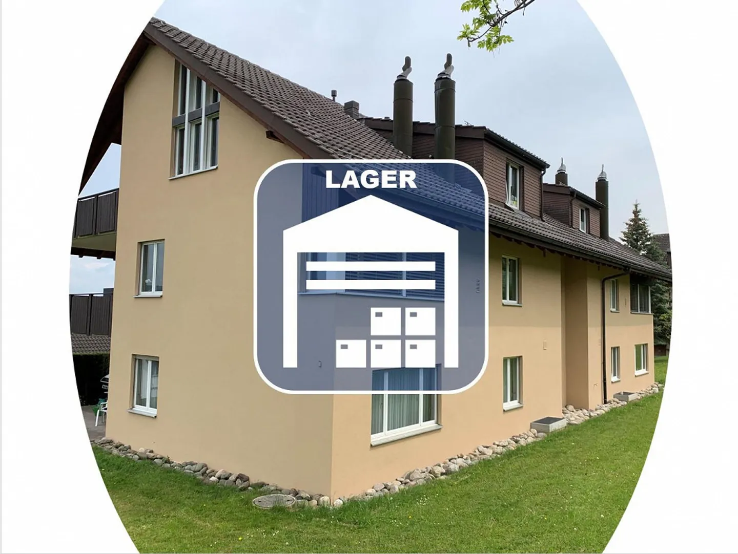 Storage room / Available room with window - Photo 1 of 1