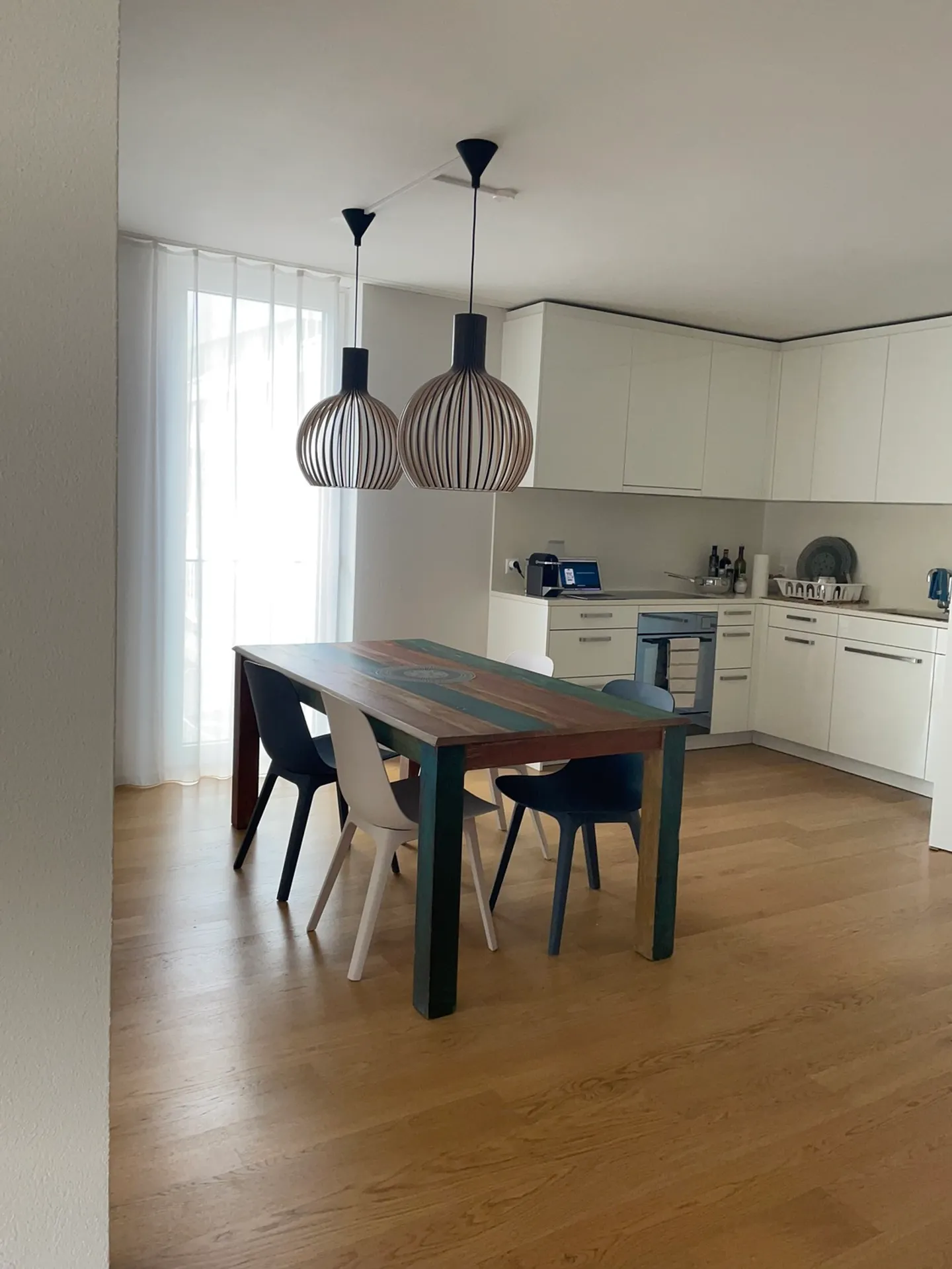 APPARTAMENTO 2½ STANZE A ZURIGO - DISTRETTO 2, ARREDATO, TEMPORANEO - Foto 2 di 5