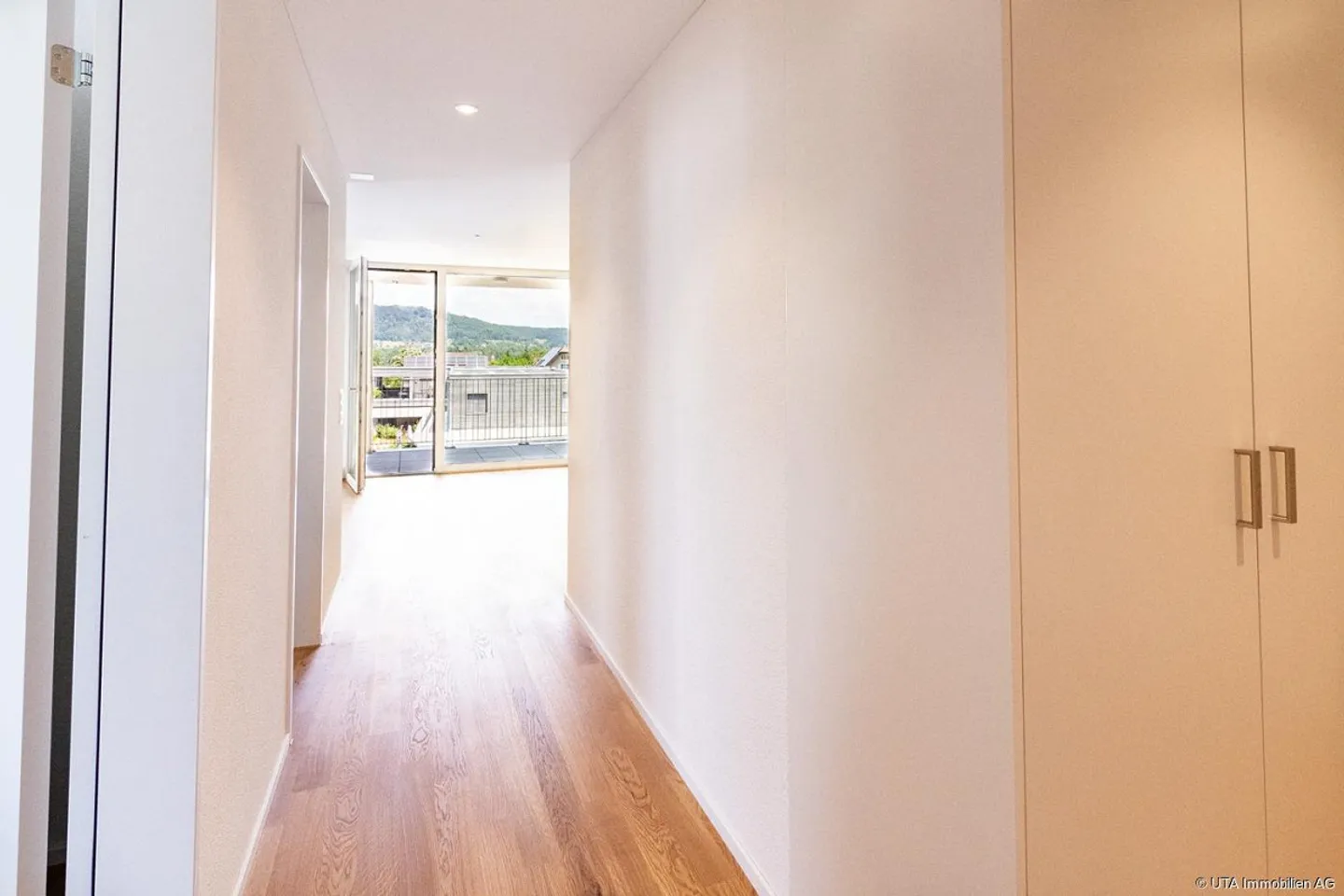 Appartement neuf 2.5 pièces, prêt à emménager immédiatement, idéal aussi comme investissement - Photo 6 sur 12