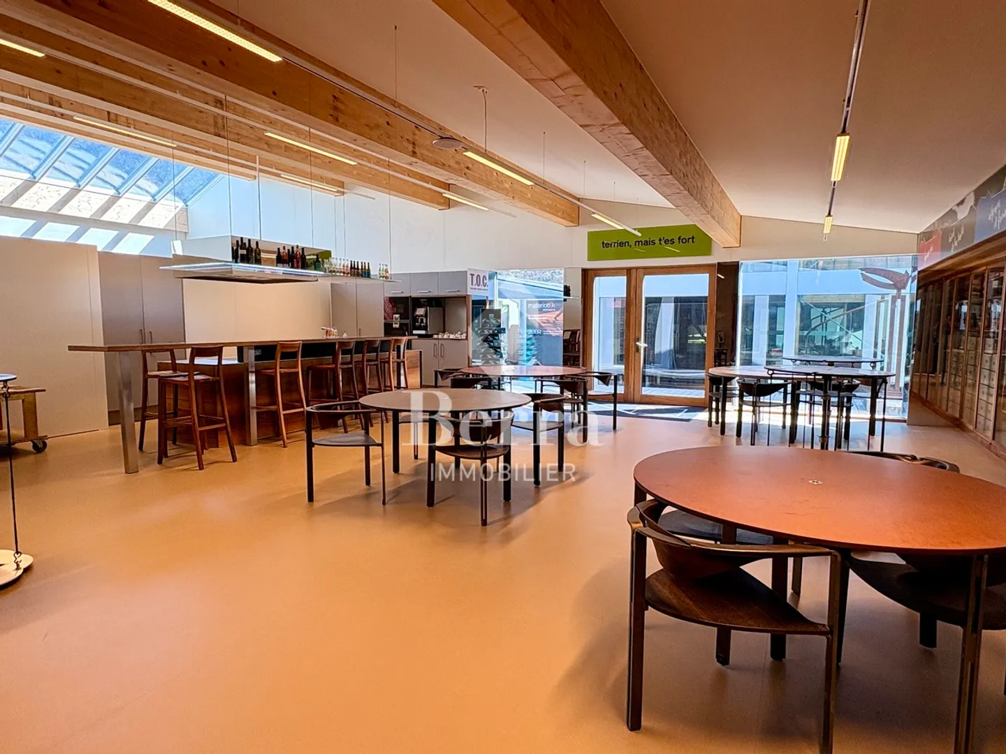 117 m² New Goods for Your Activity - Strategic Location in Martigny - Photo 4 of 9