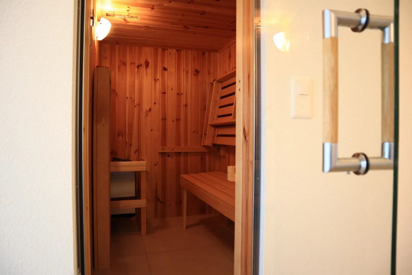 Noble 5.5-Room Terrace Apartment in Pfeffingen - Photo 5 of 14