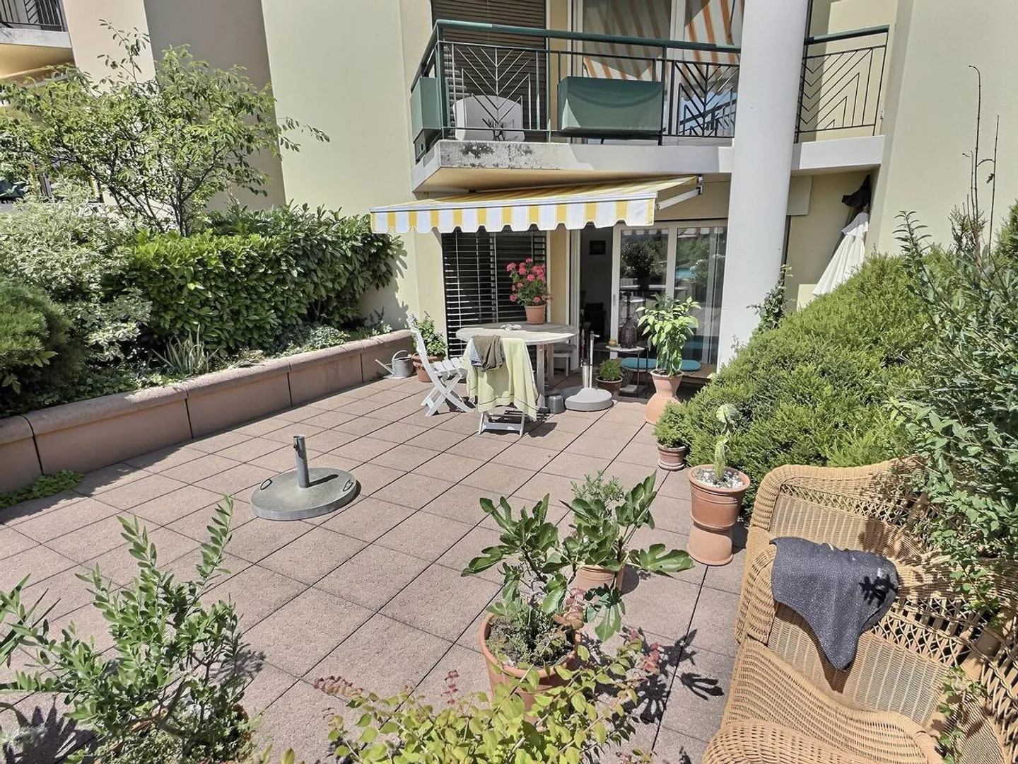 Magnifico appartamento in rendita vitalizia occupata senza affitto con accesso diretto al Lago - Foto 3 di 13