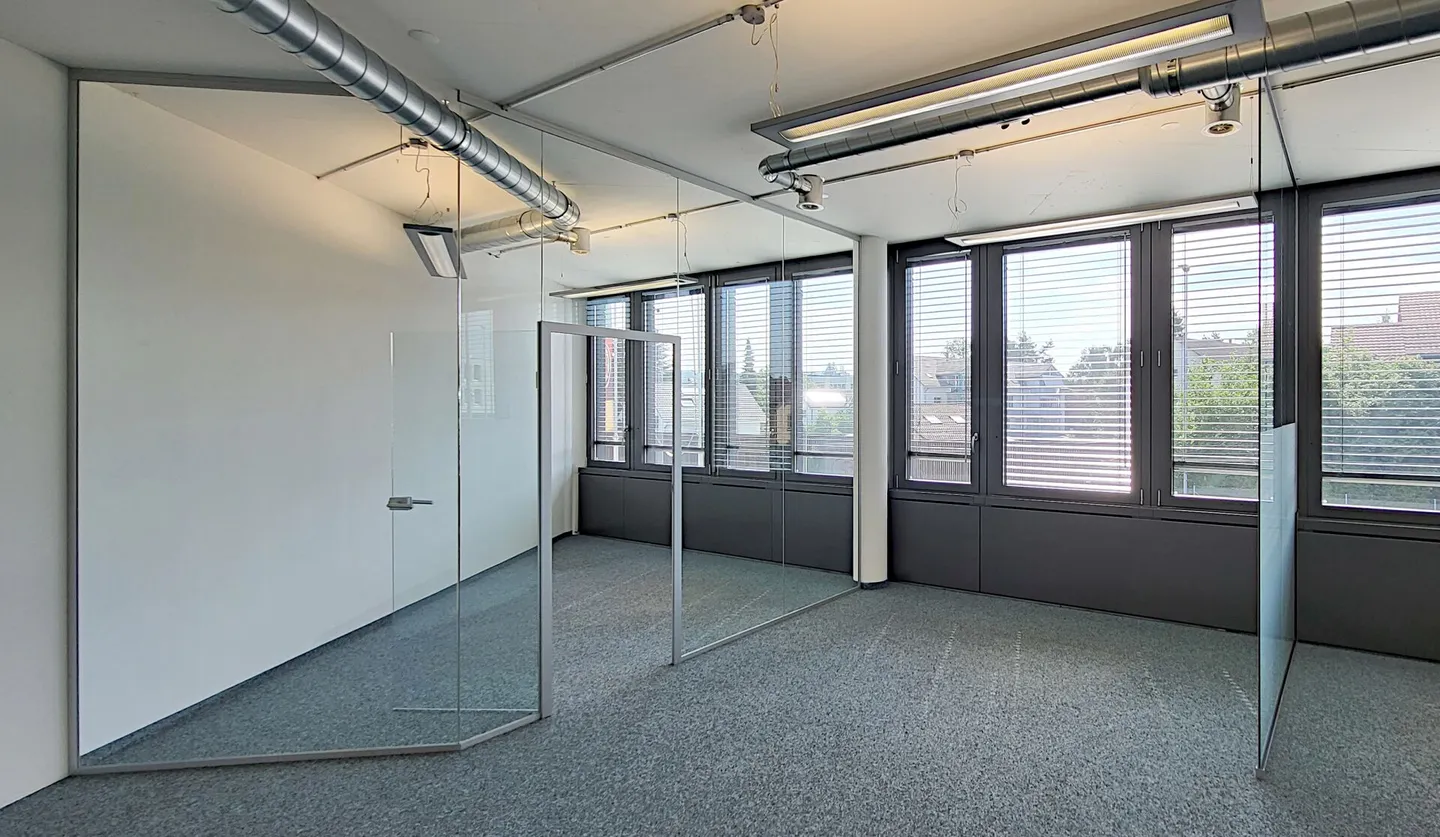Hochwertige Büroflächen mit Open Space und Abtrennungen/Sitzungszimmer - Foto 2 von 10