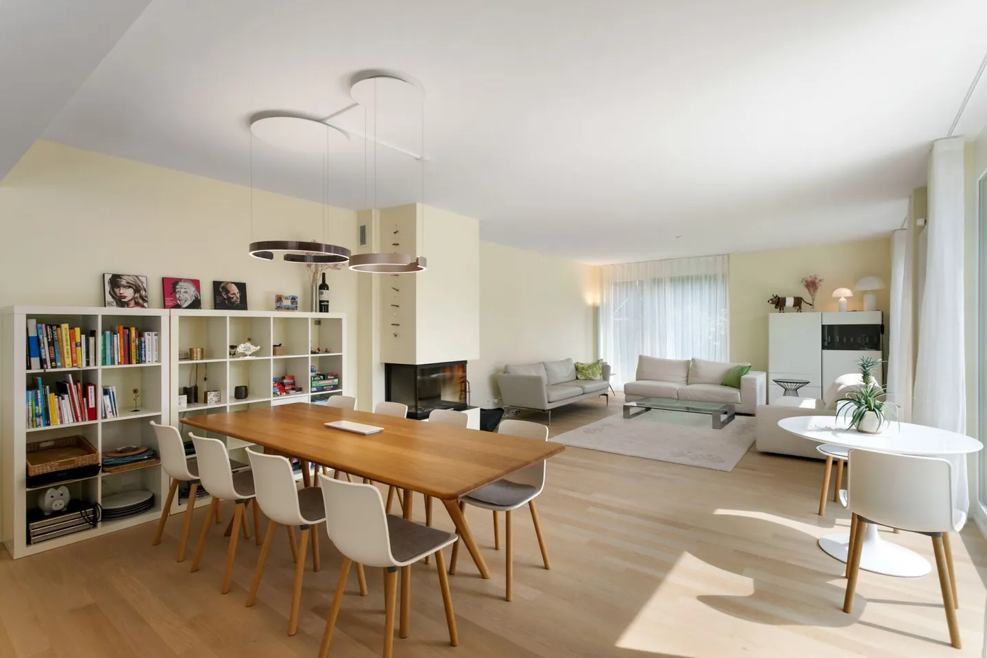 Oasi Familiare Elegante a Rotmonten - Vita Esclusiva con Giardino, Piscina e Home Cinema - Foto 4 di 5