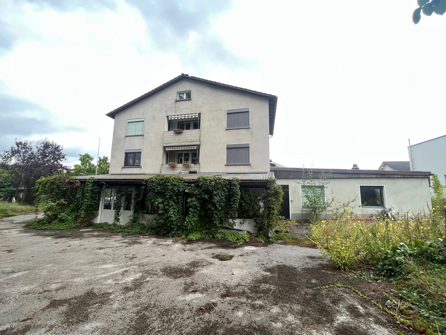 Edificio a reddito da ristrutturare con un forte potenziale - Foto 2 di 4