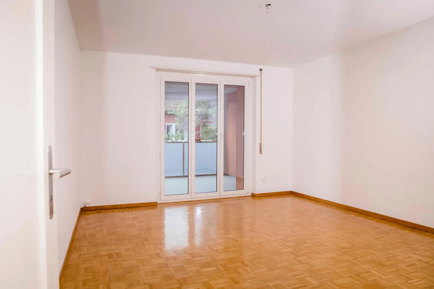 Modern 2.5-Room Apartment with Balcony - Photo 5 of 9