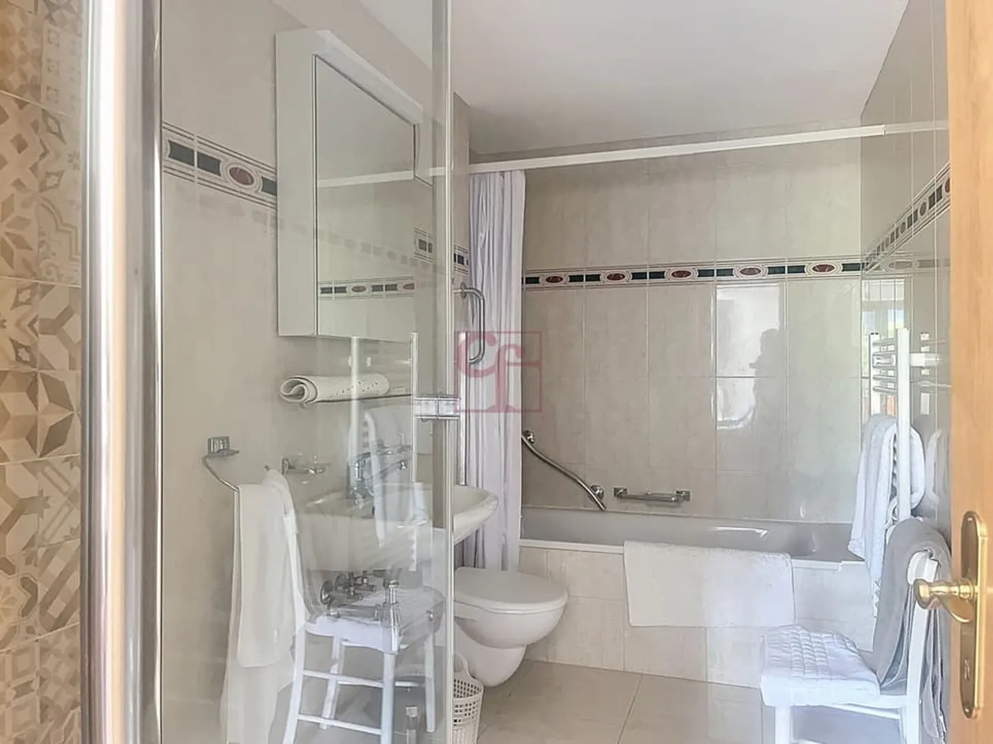 Château-d'Oex - La Frasse Très bel appartement avec grand balcon - Photo 7 sur 13