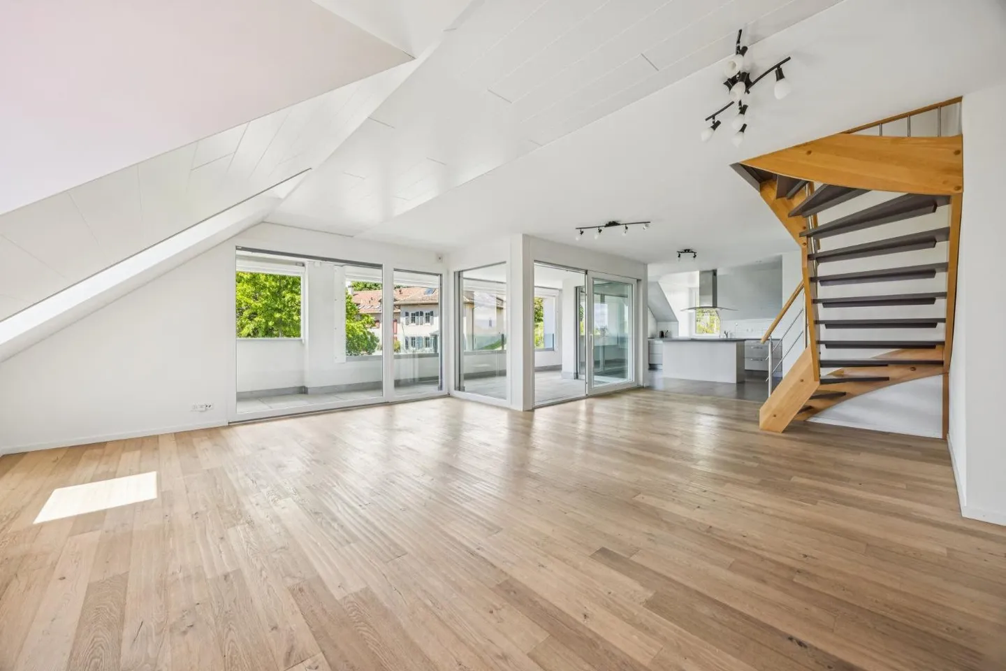 Duplex 4,5 Zimmer - Foto 5 von 13