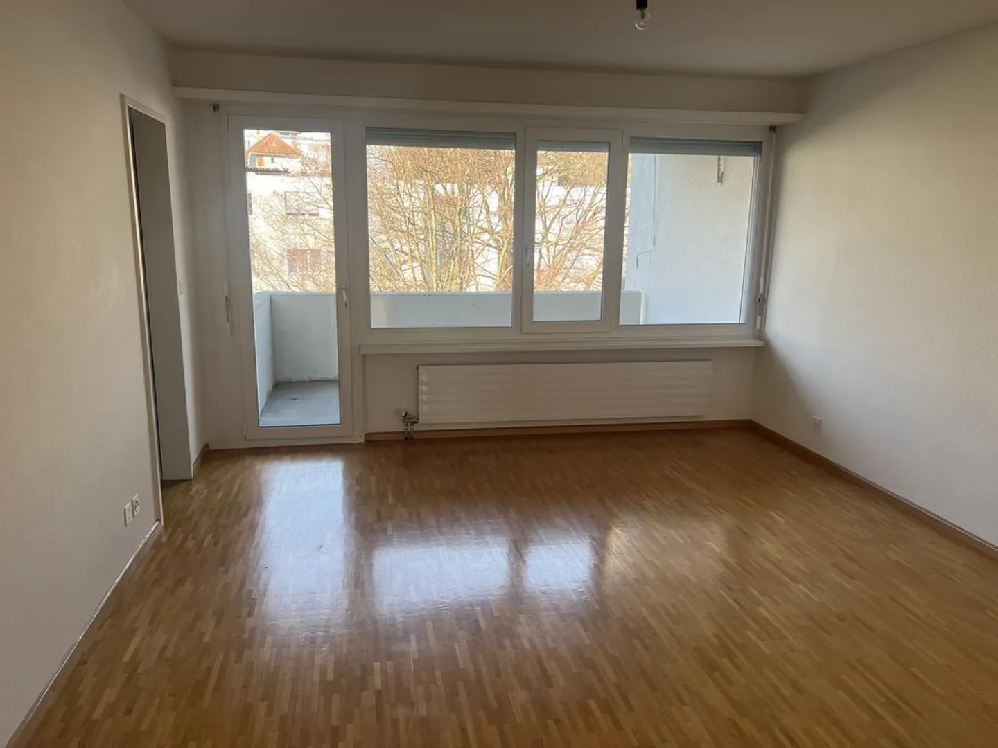 Appartement lumineux de 3,5 pièces avec balcon ! - Photo 4 sur 6
