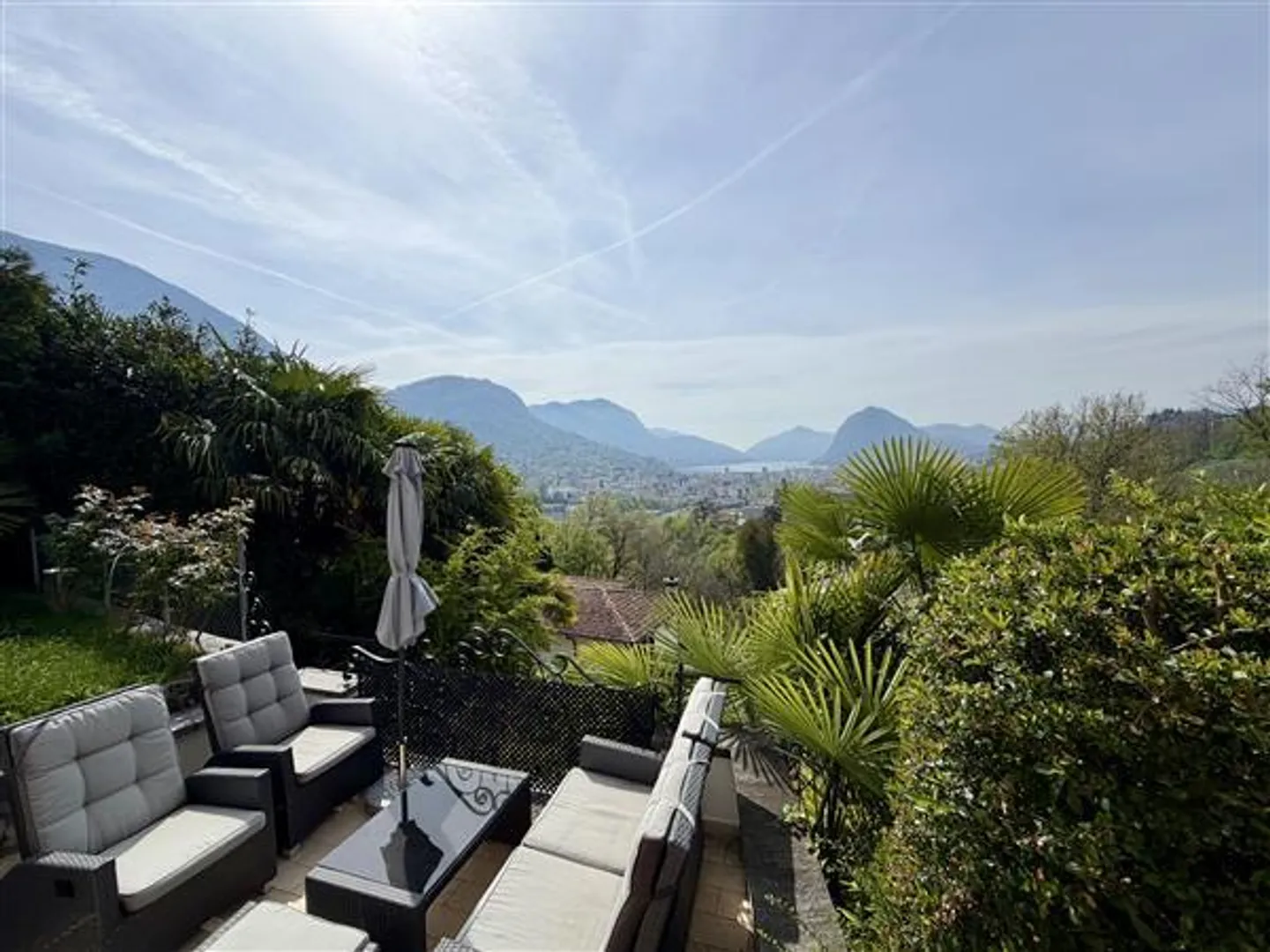 Canobbio: Villa 10 rooms - Photo 1 of 8