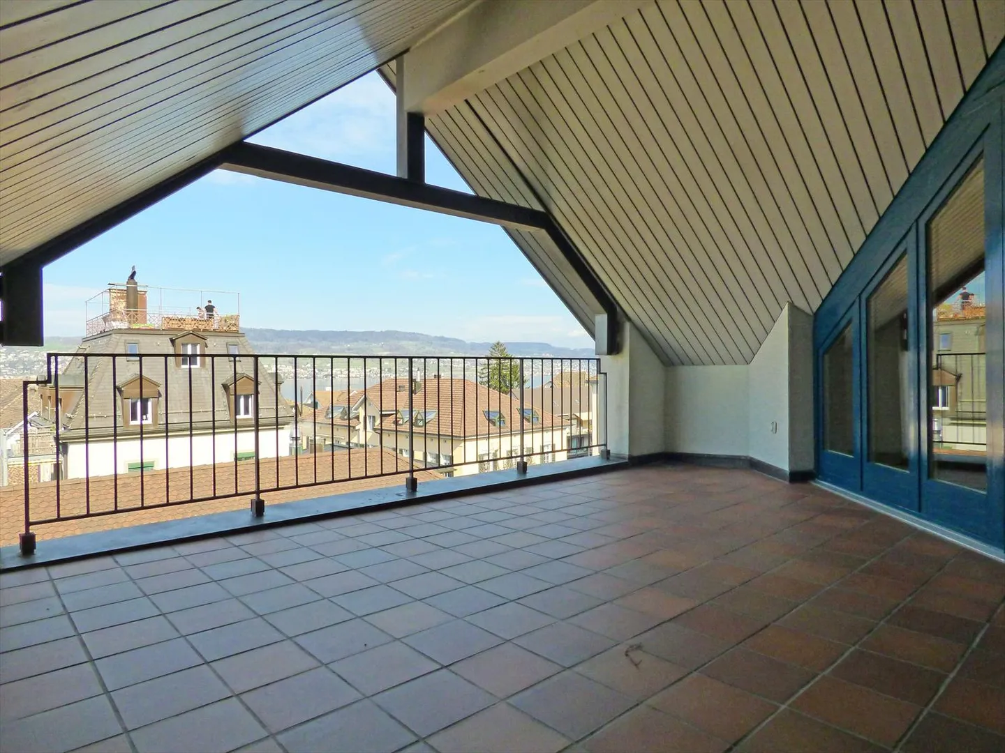 Object of desire in the heart of the old town of Horgen! - Photo 12 of 13