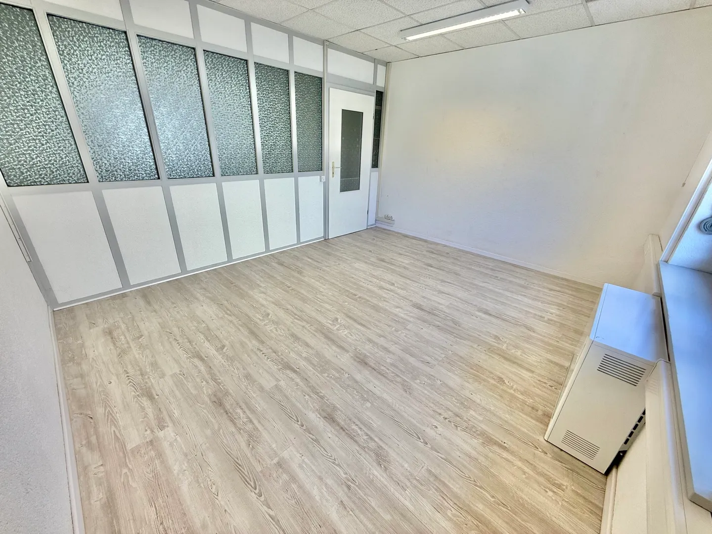 Espace Commercial Rénové - Photo 4 sur 13