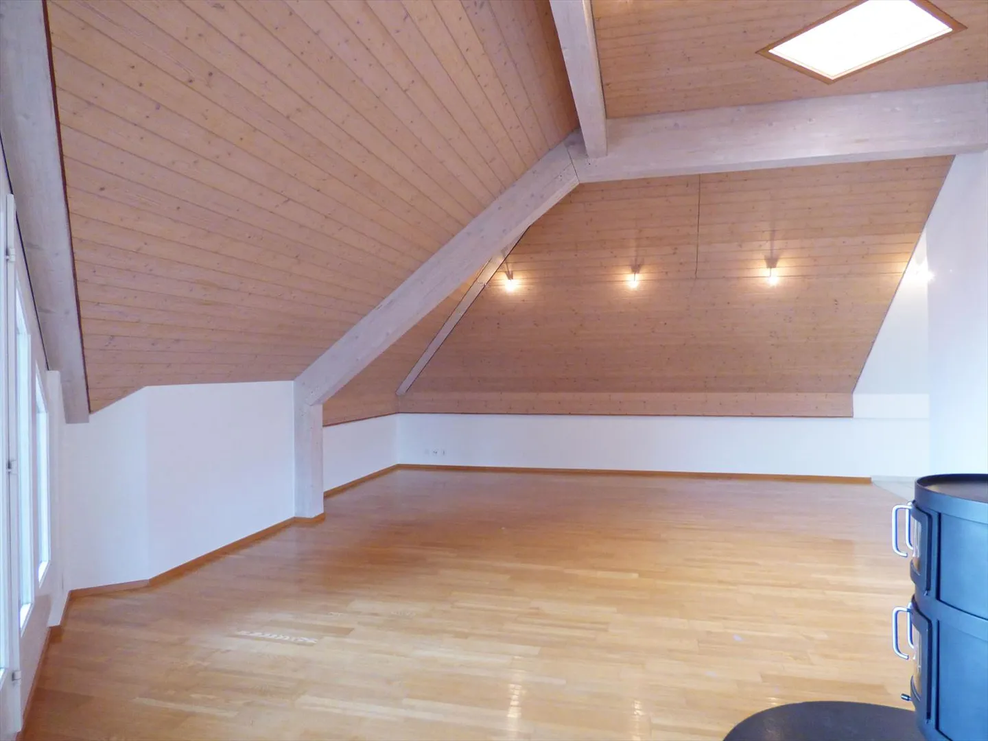 Object of desire in the heart of the old town of Horgen! - Photo 5 of 13