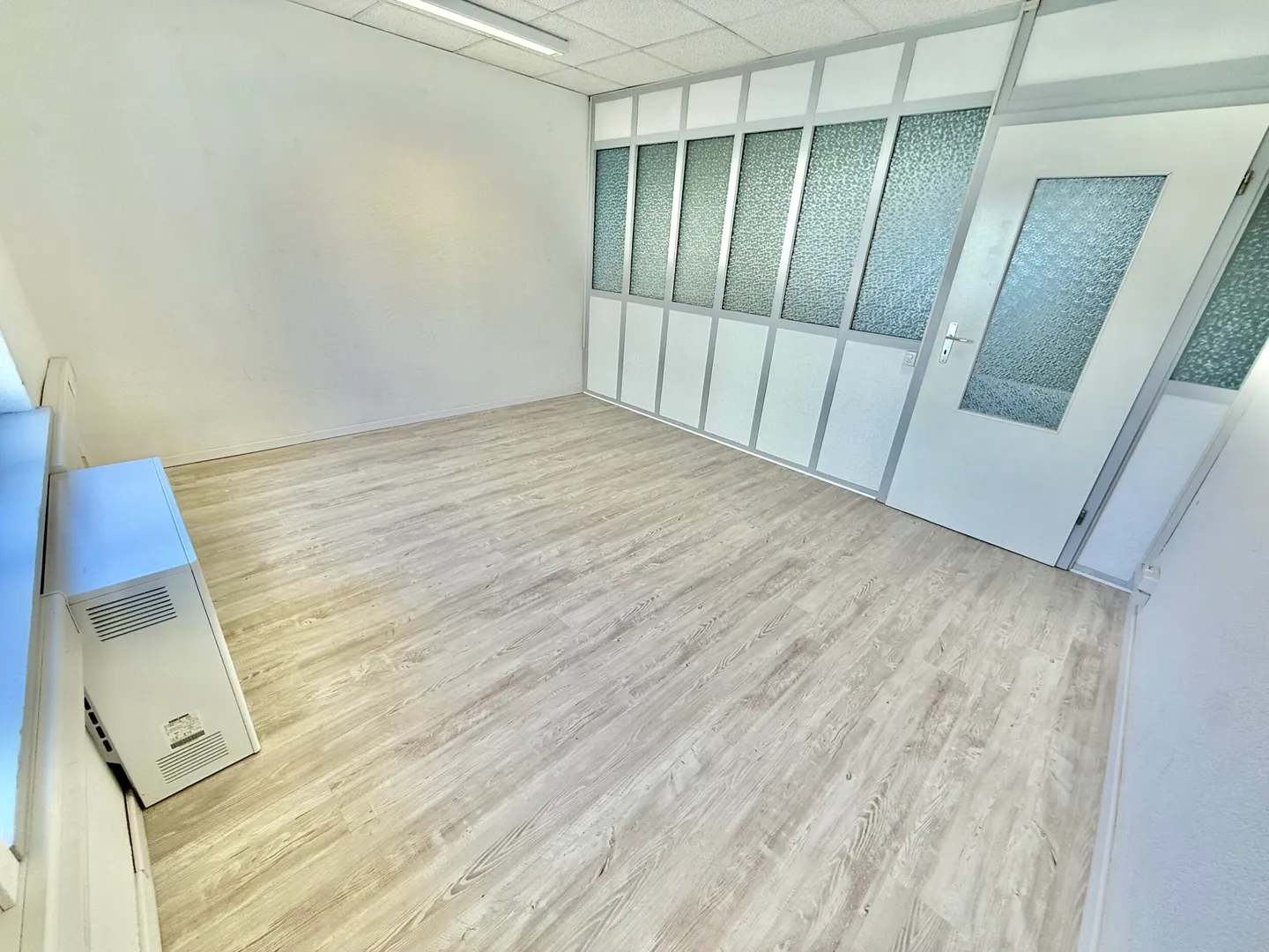 Espace Commercial Rénové - Photo 5 sur 13