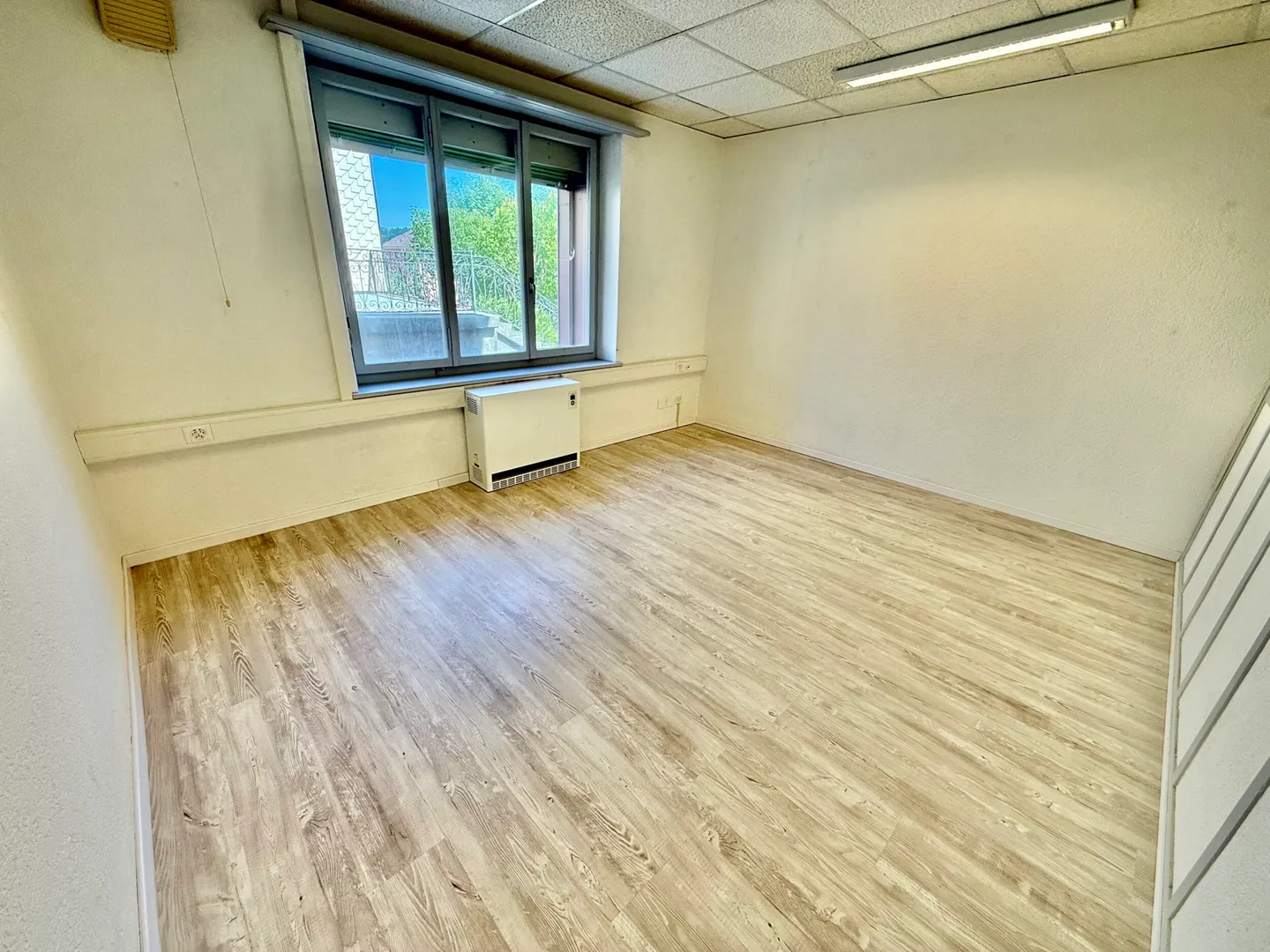 Espace Commercial Rénové - Photo 6 sur 13