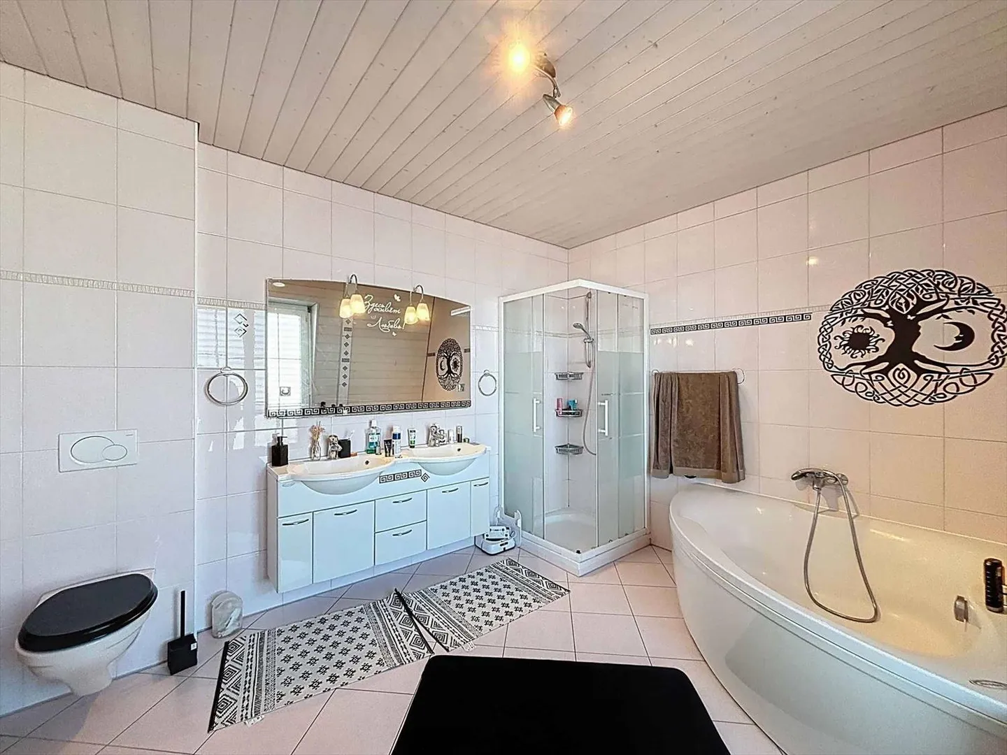 Penthouse with lake and Alps view - Photo 7 of 12