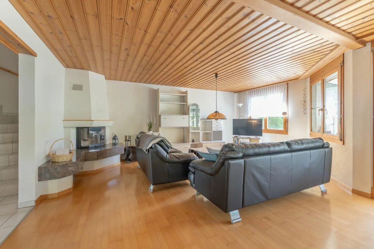 Maison semi-détachée de 5,5 pièces avec vue dégagée - Photo 2 sur 13