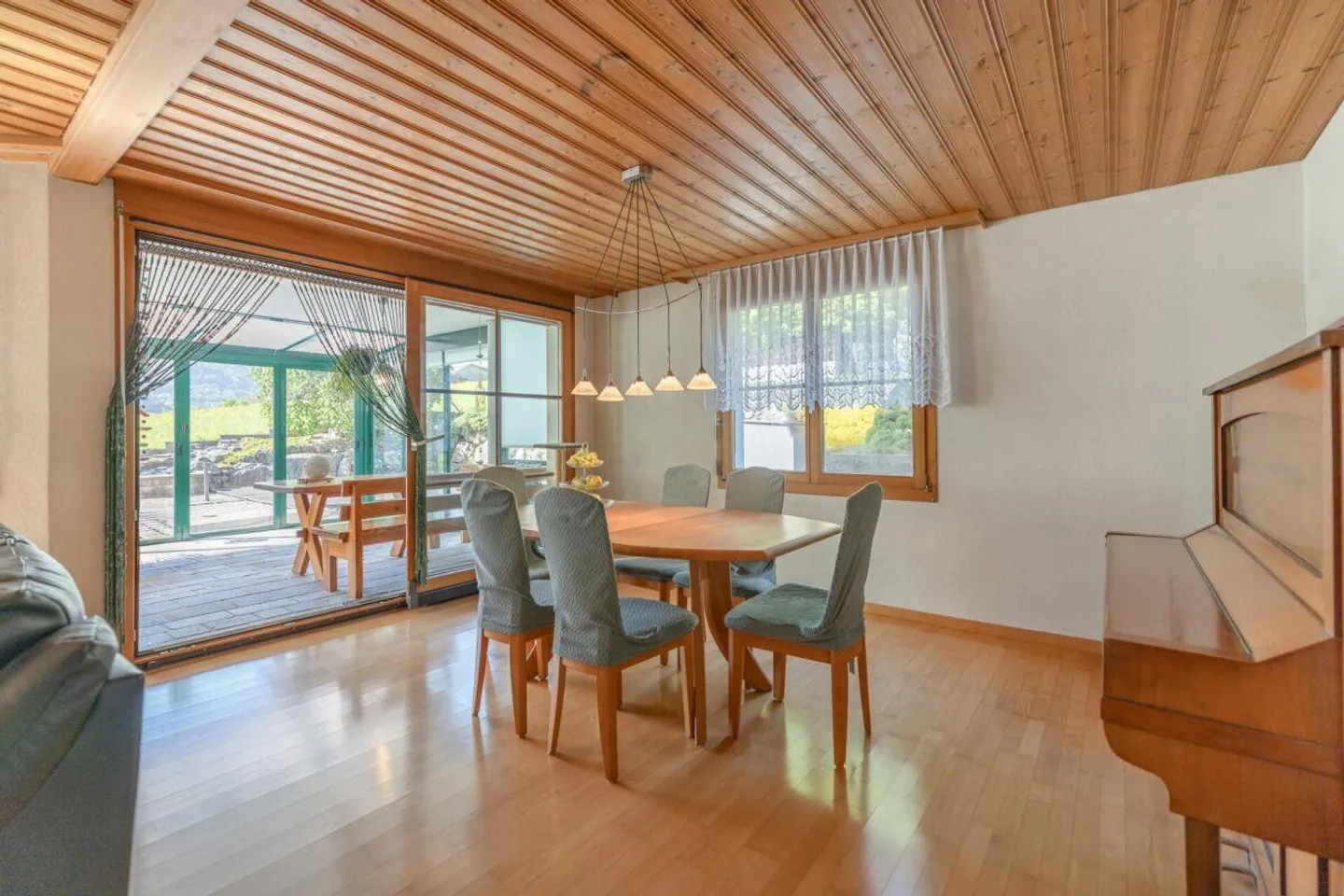 Maison semi-détachée de 5,5 pièces avec vue dégagée - Photo 3 sur 13