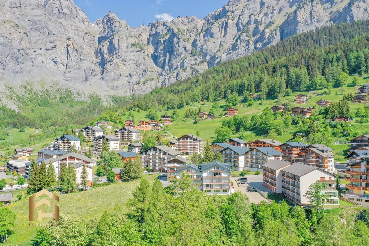 Large, fully furnished studio for rent - Photo 10 of 10