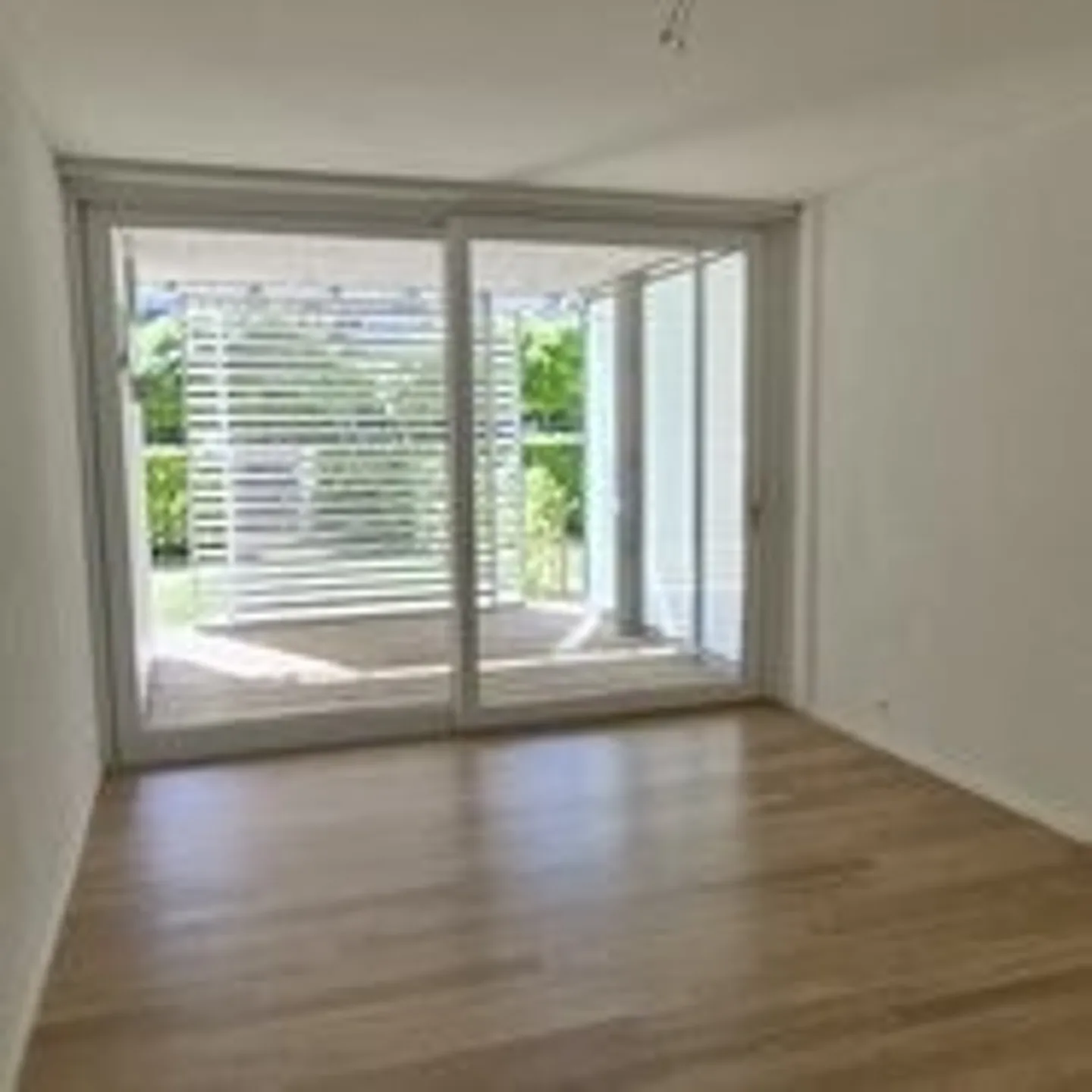 Moderne 2.5-Zimmer-Wohnung - Foto 3 von 9