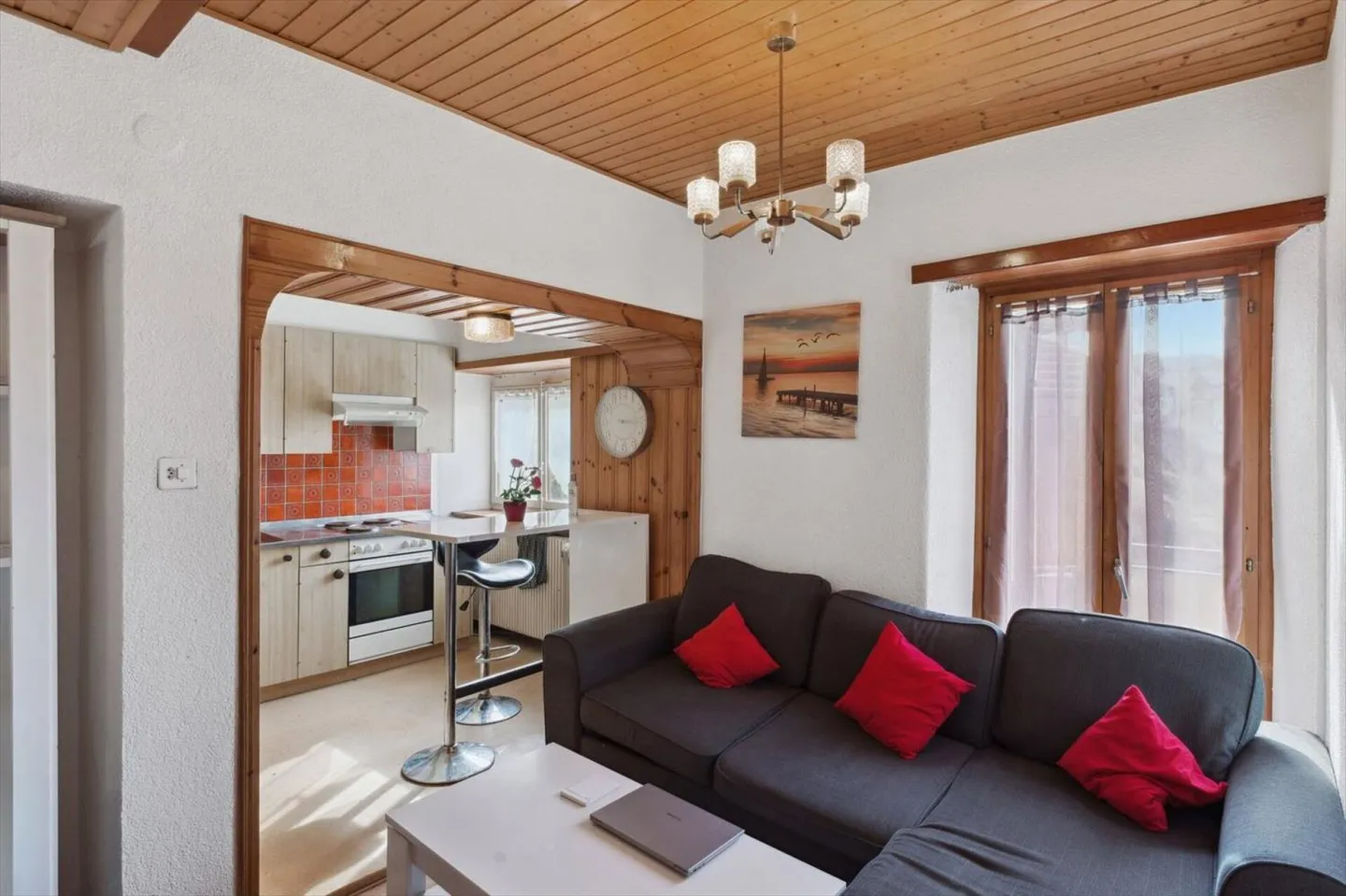 Hotel with 20 rooms - Photo 12 of 13