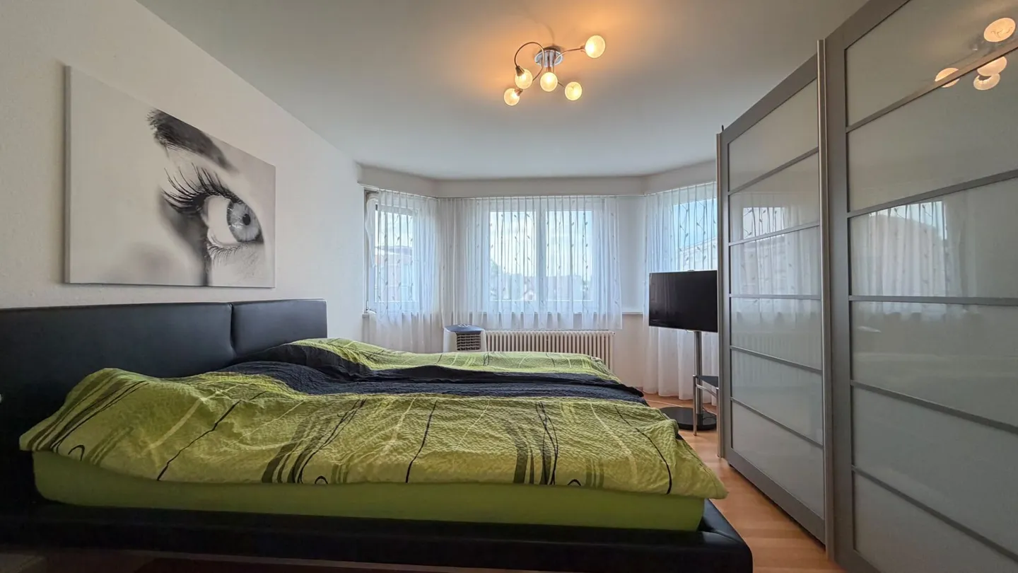 Generational House with 6.5-Room Maisonette and Rented 3-Room Apartment - Photo 5 of 18