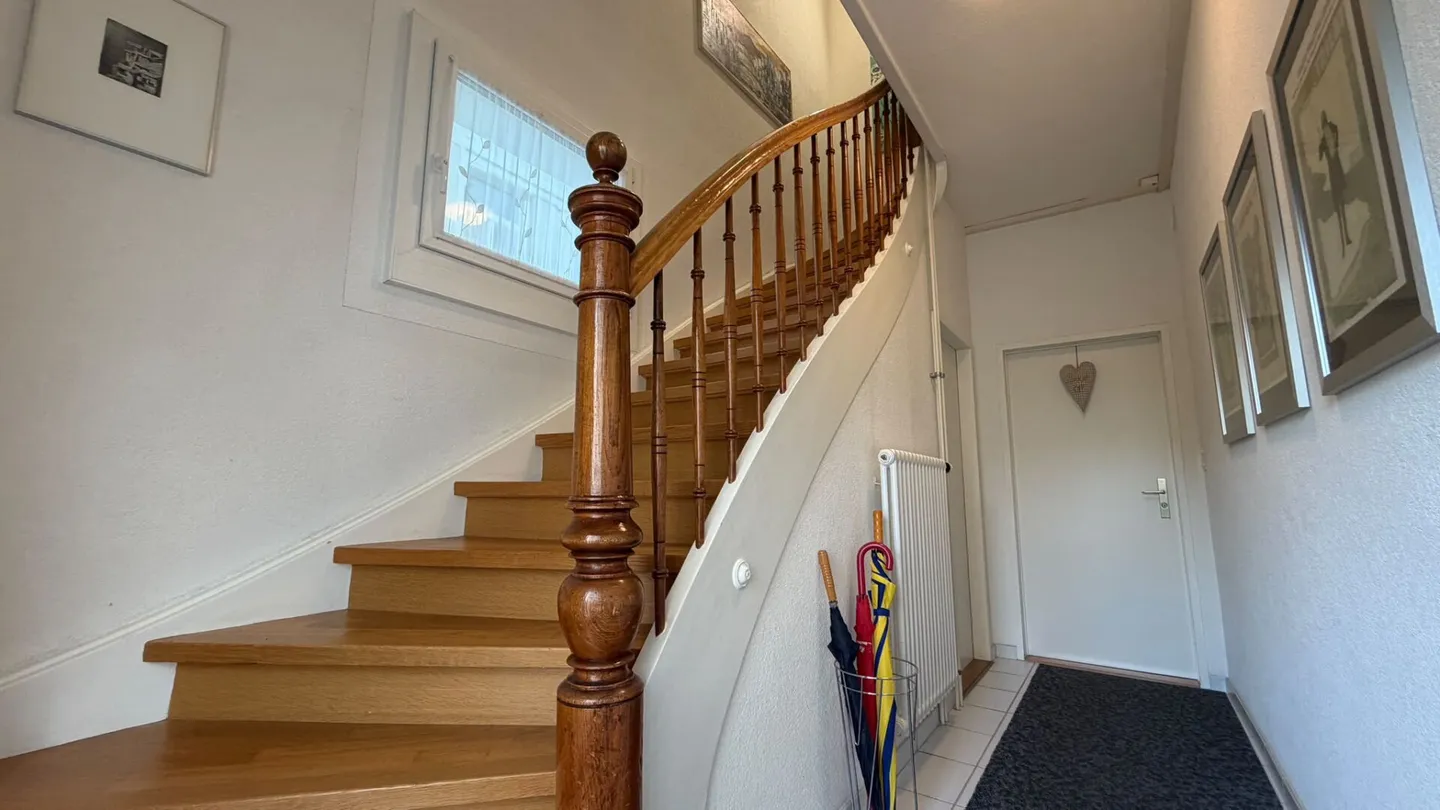 Generational House with 6.5-Room Maisonette and Rented 3-Room Apartment - Photo 10 of 18
