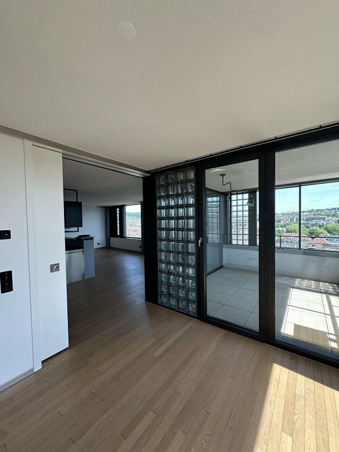 Luxuswohnung mit Stadtblick - Foto 2 von 9