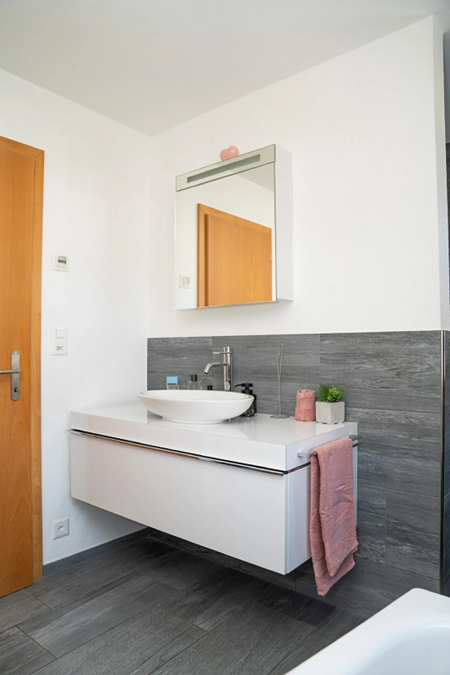 Charmante maison multifamiliale avec 3 appartements - Photo 16 sur 30