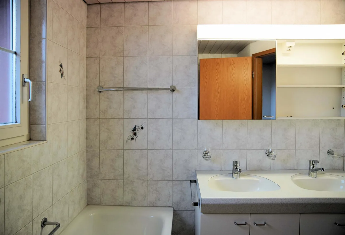 4.5-room house in a quiet single-family home neighborhood ideal for a family - Photo 7 of 15