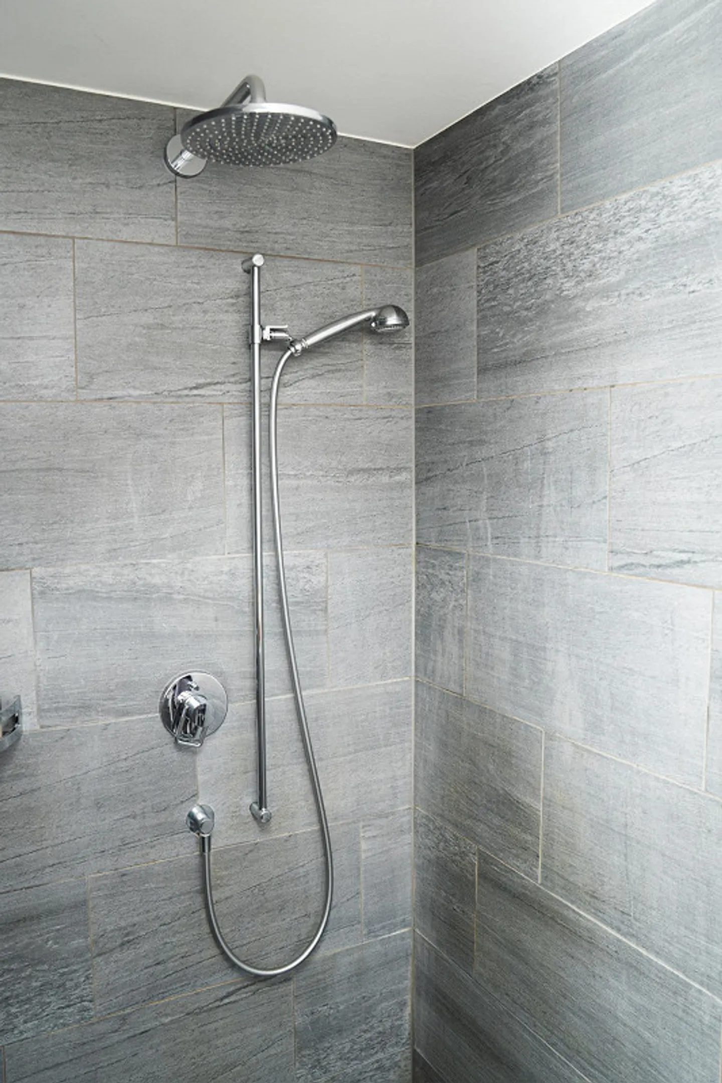 Charmante maison multifamiliale avec 3 appartements - Photo 19 sur 30