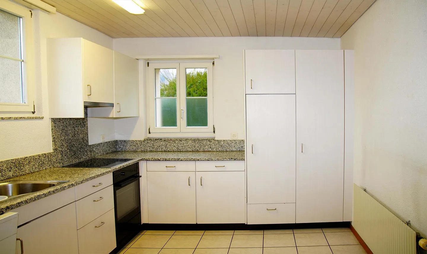 4.5-room house in a quiet single-family home neighborhood ideal for a family - Photo 10 of 15