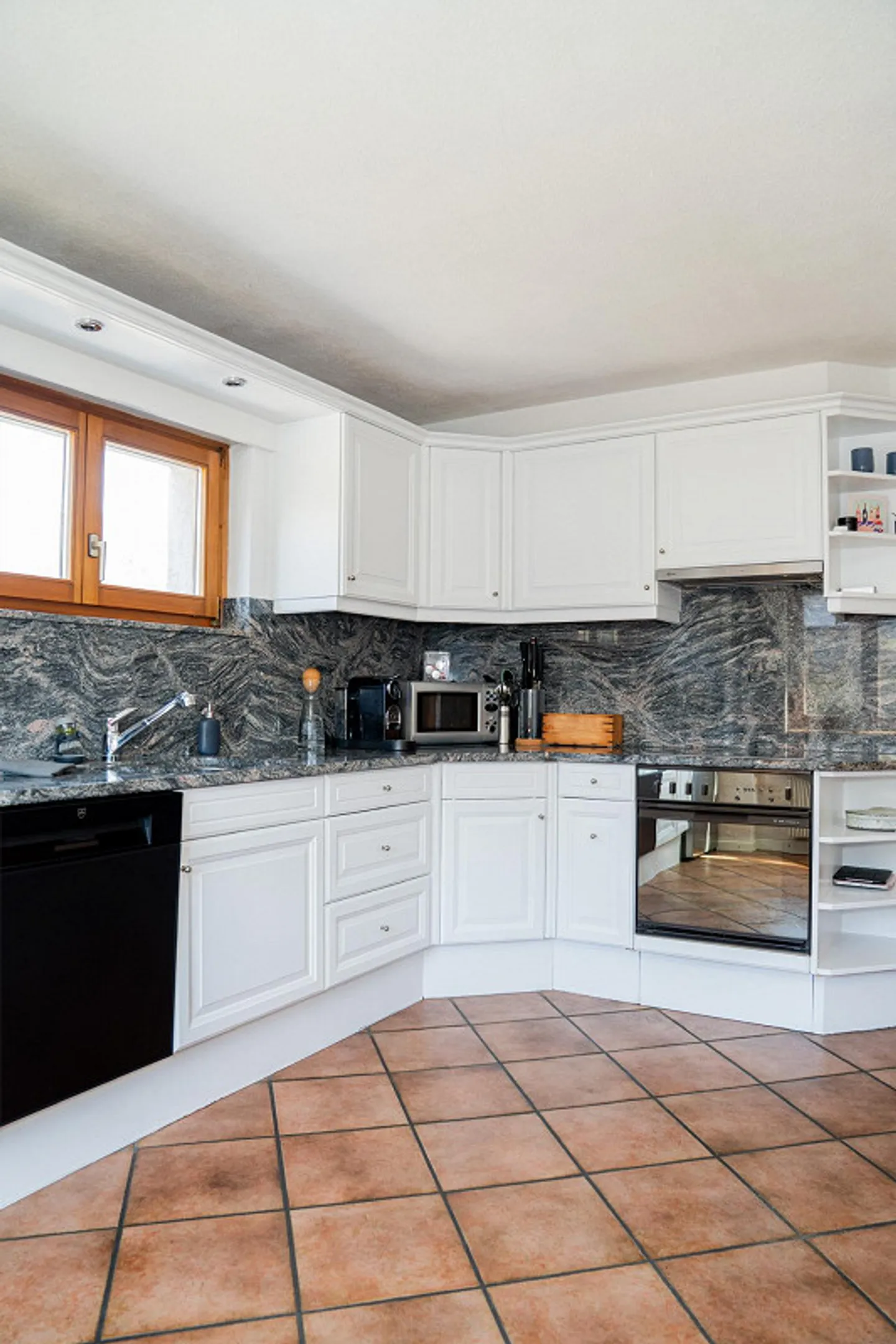 Charmante maison multifamiliale avec 3 appartements - Photo 21 sur 30